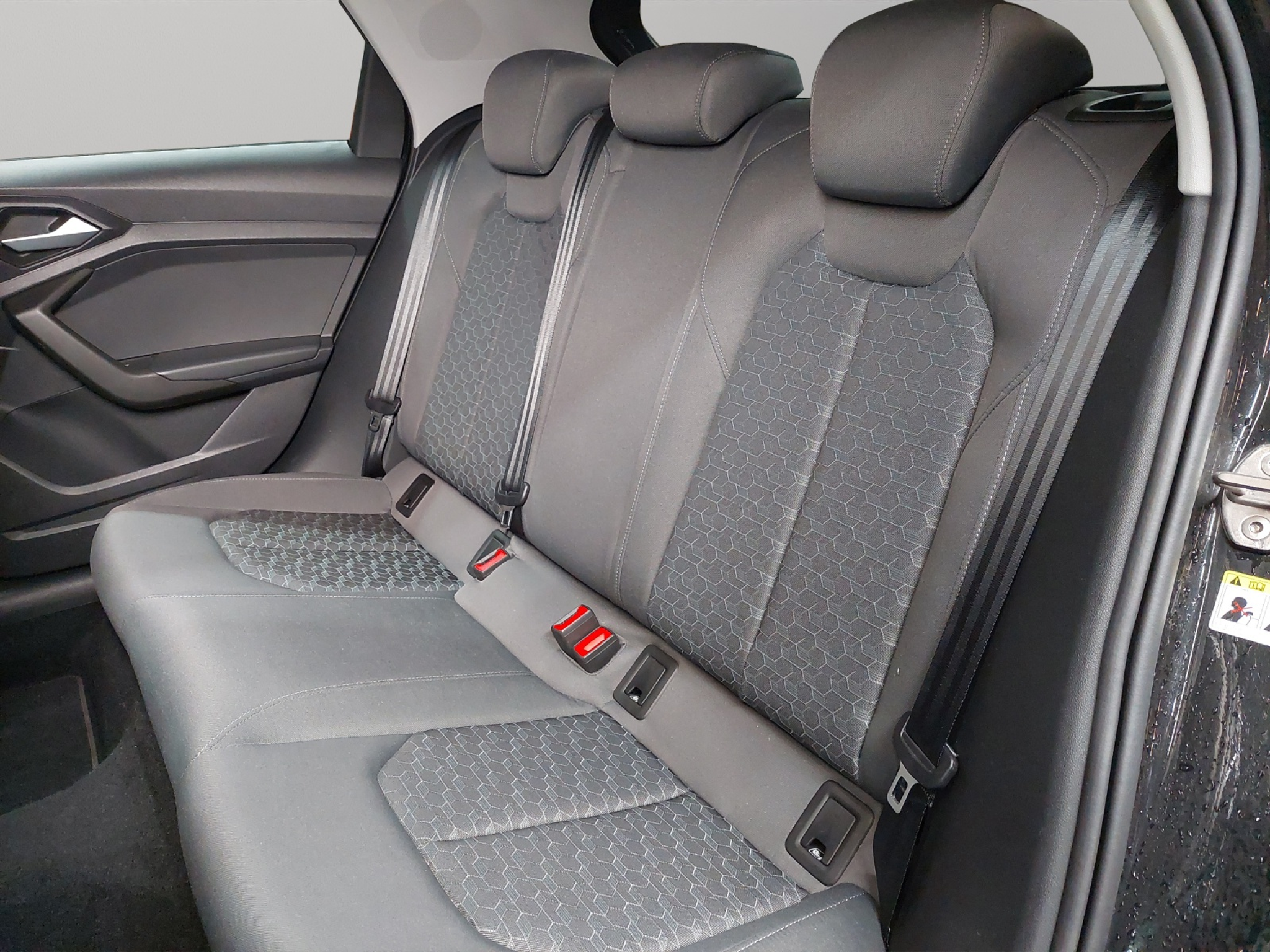 listing desktop thumbnail image 7