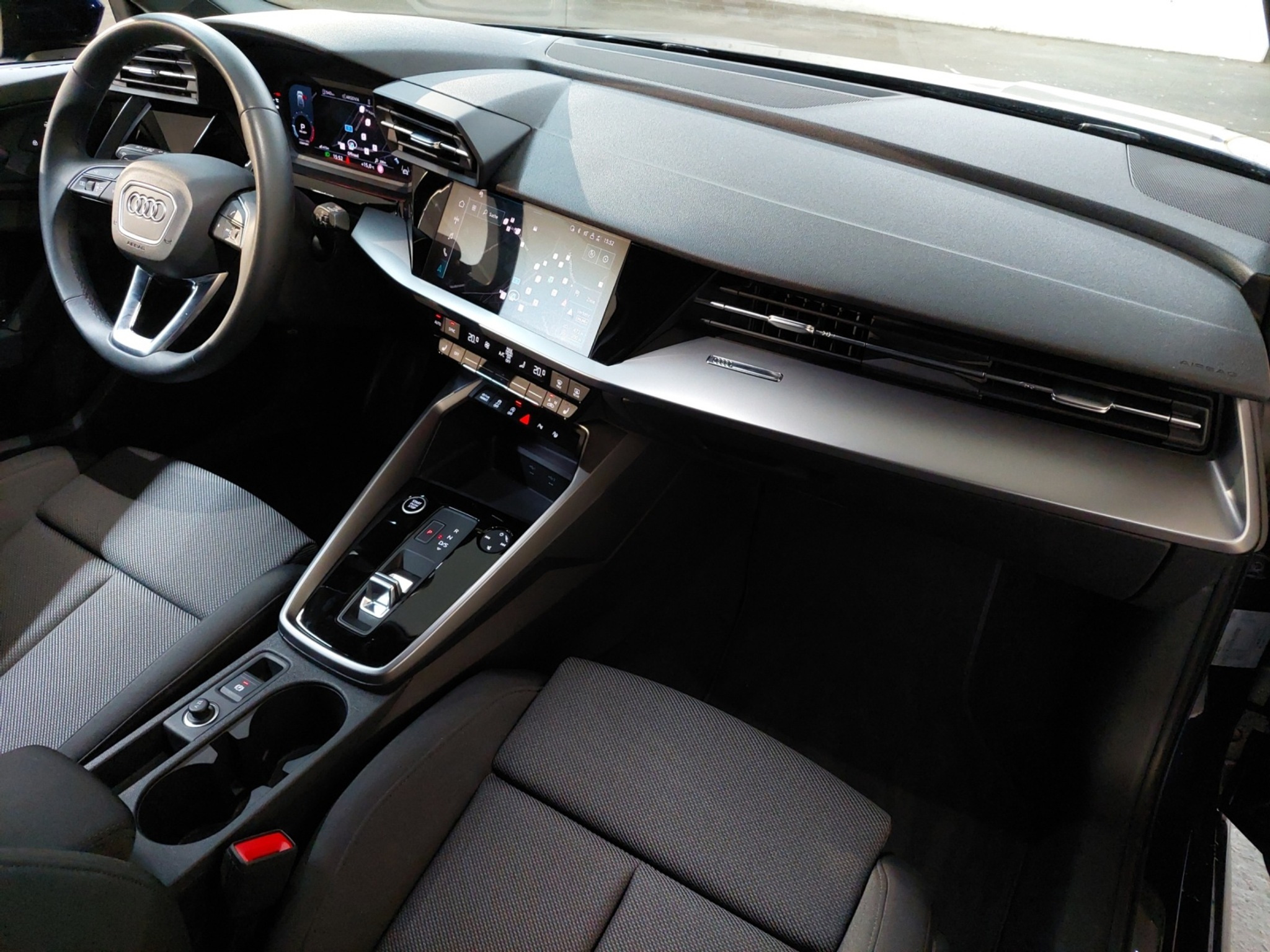 listing desktop thumbnail image 9