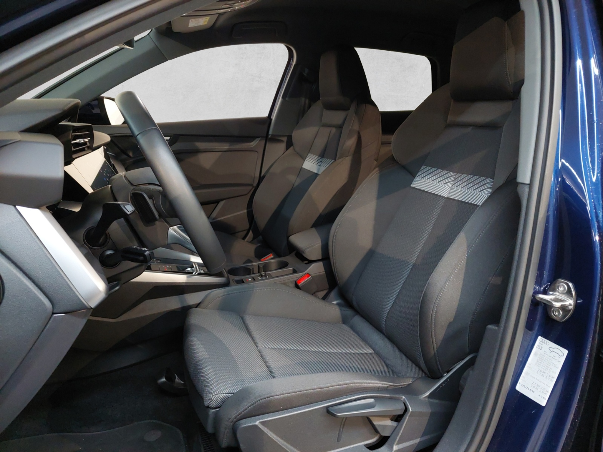 listing desktop thumbnail image 5