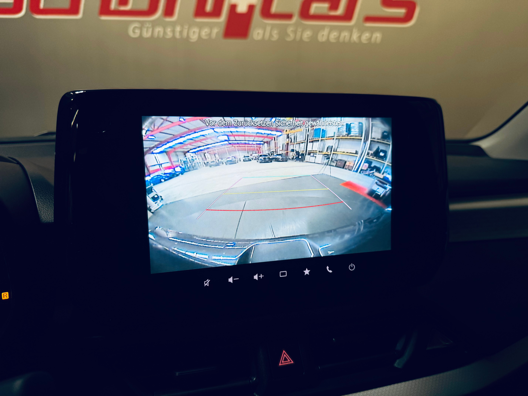 listing desktop thumbnail image 23