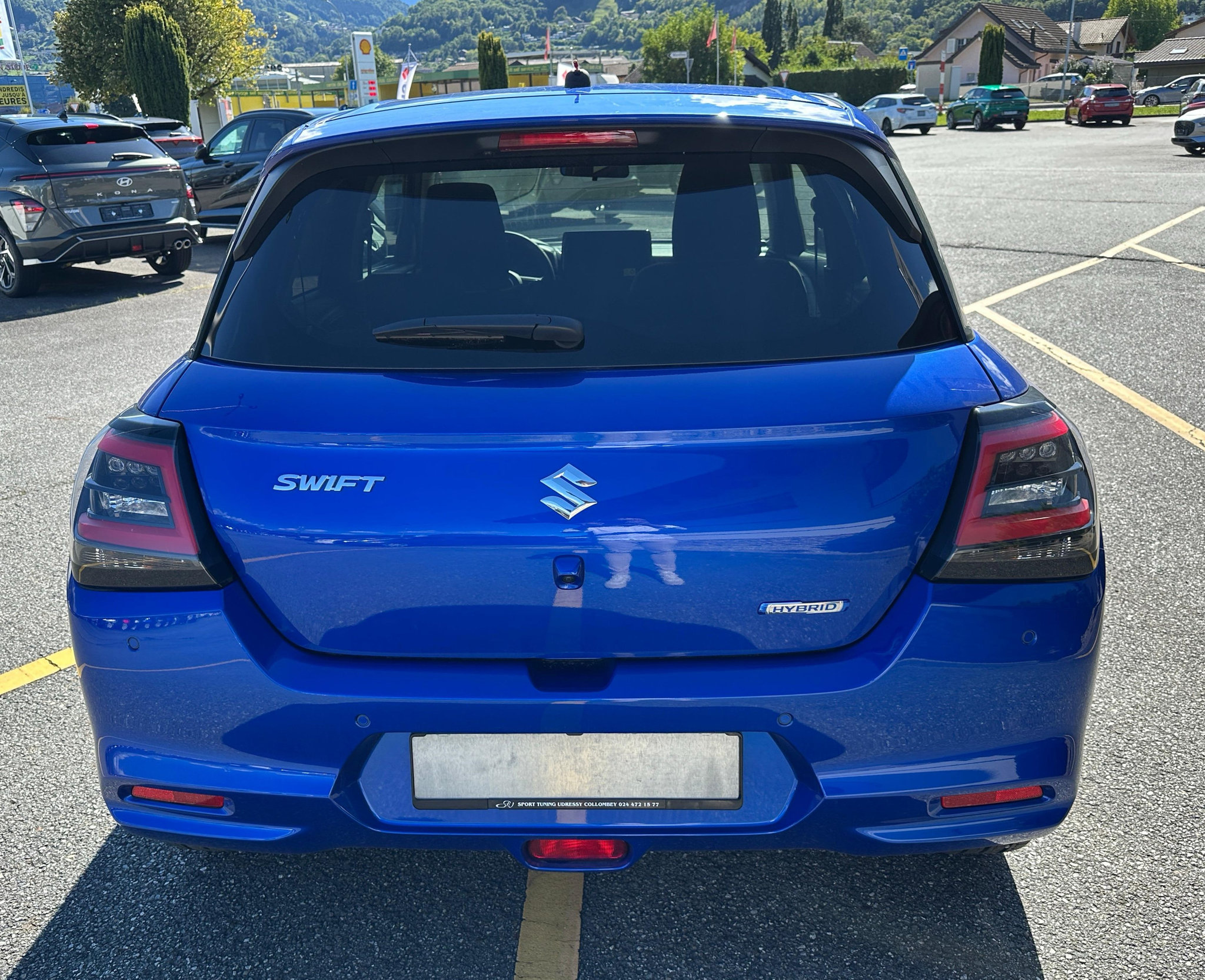 listing desktop thumbnail image 2