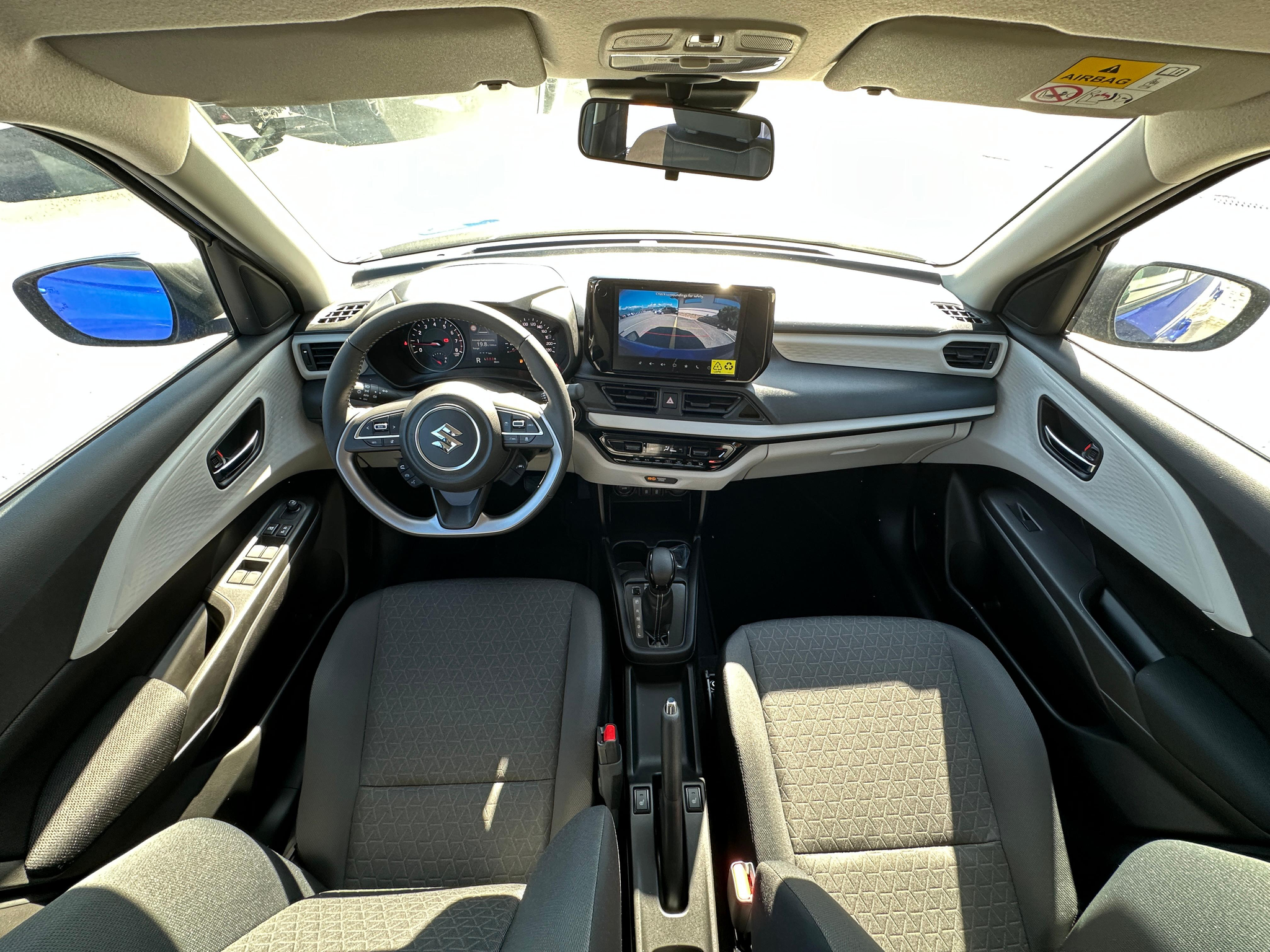 listing desktop thumbnail image 9