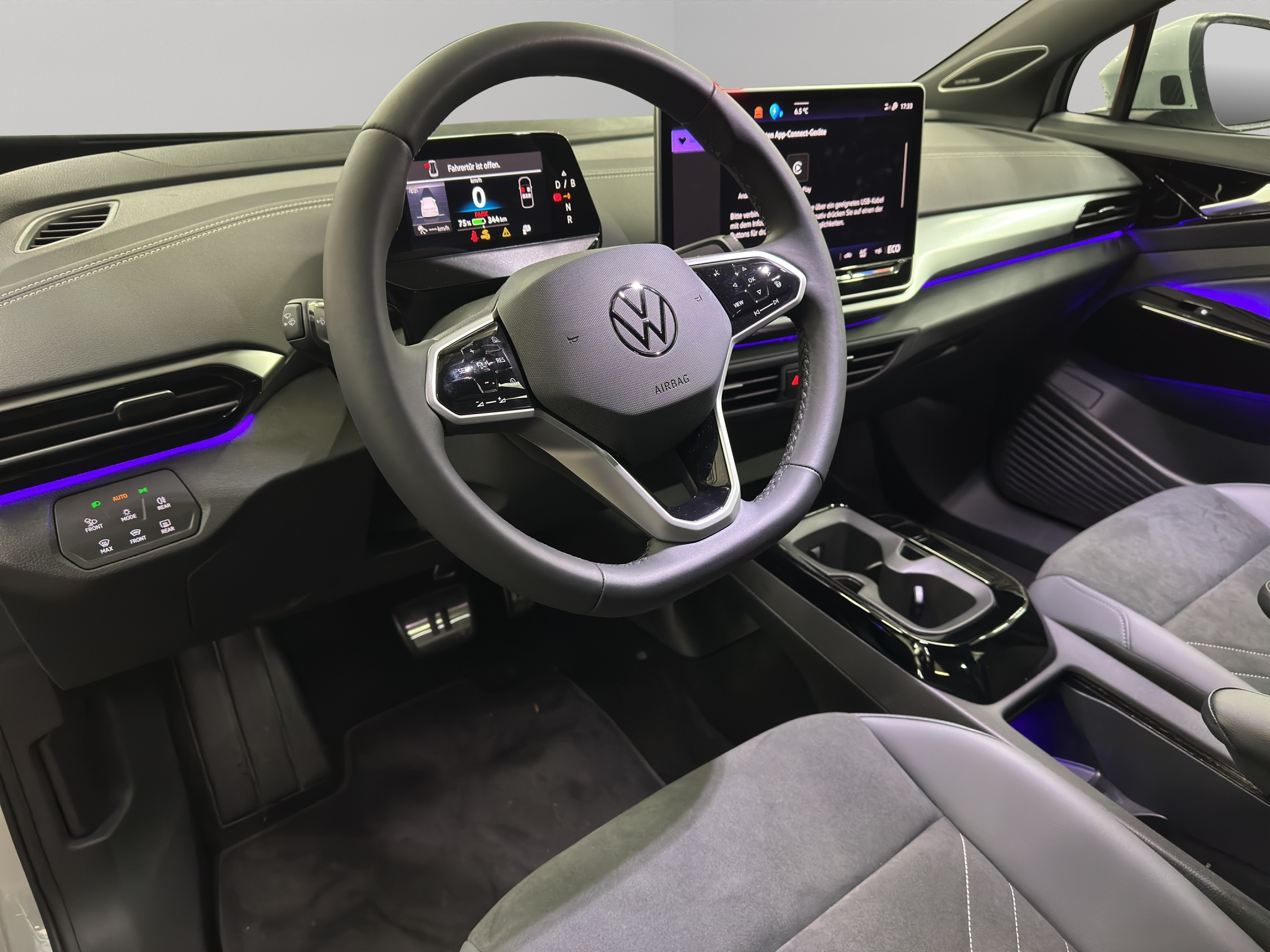 listing desktop thumbnail image 9