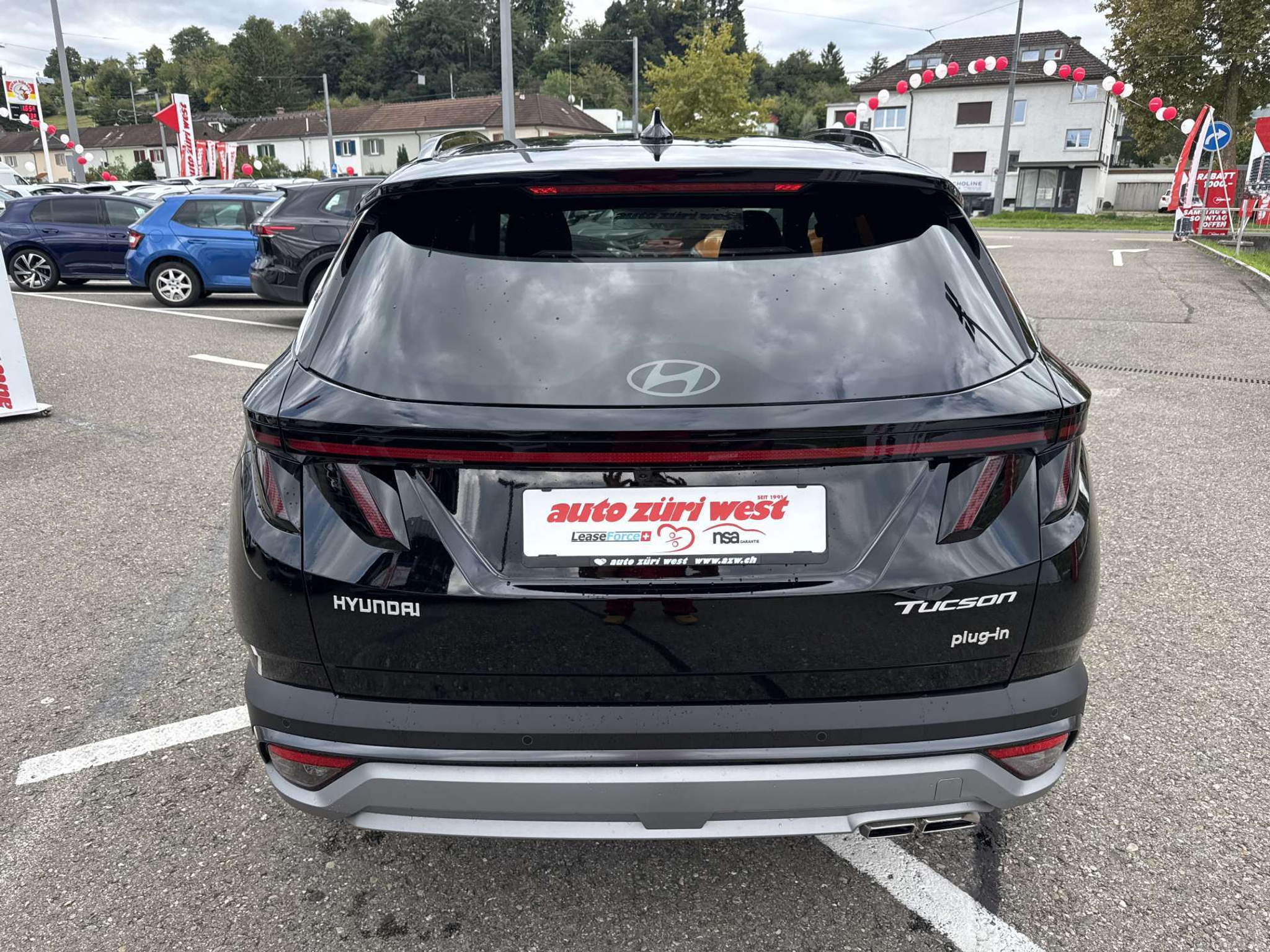 listing desktop thumbnail image 14