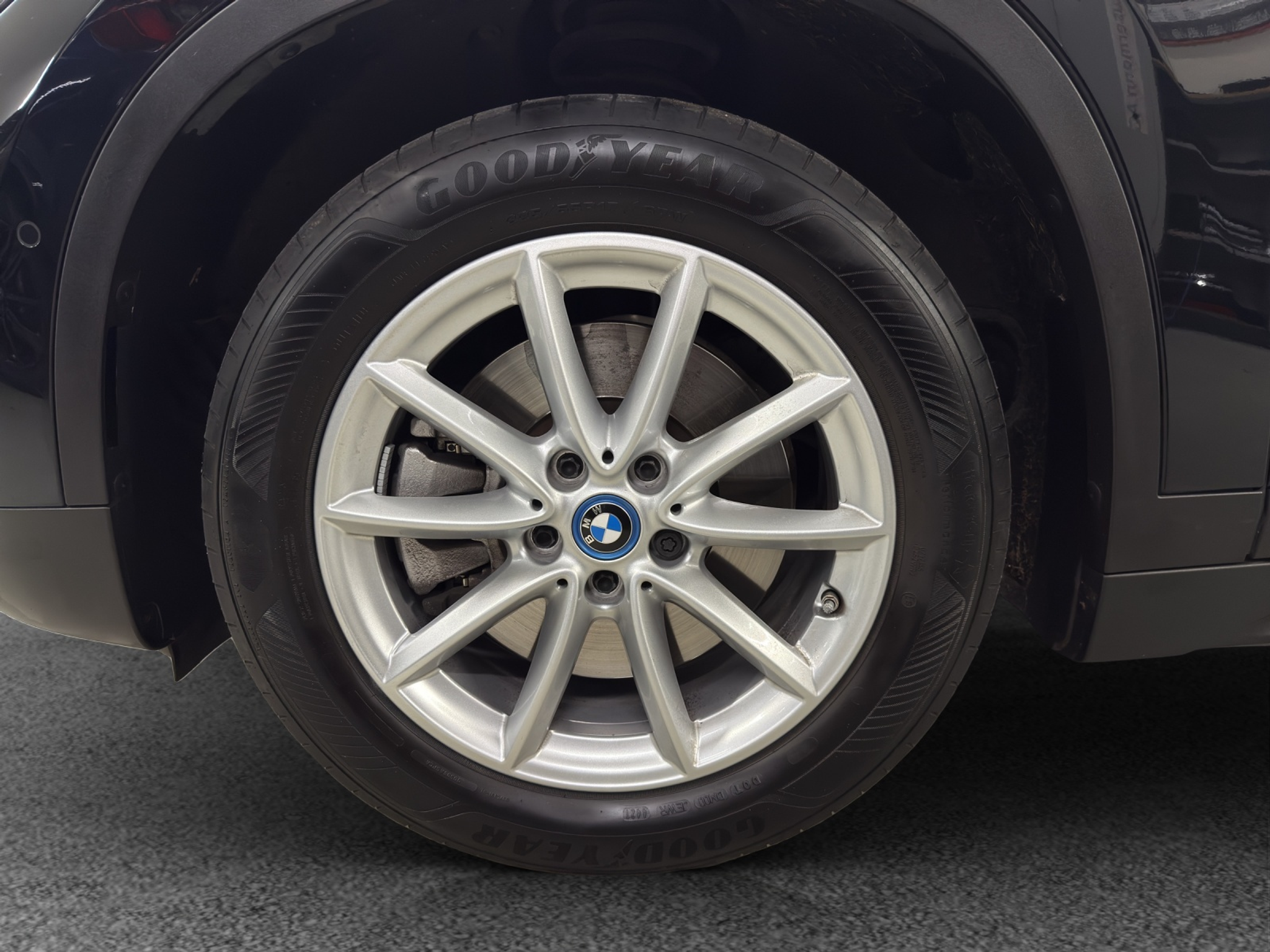 listing desktop thumbnail image 8