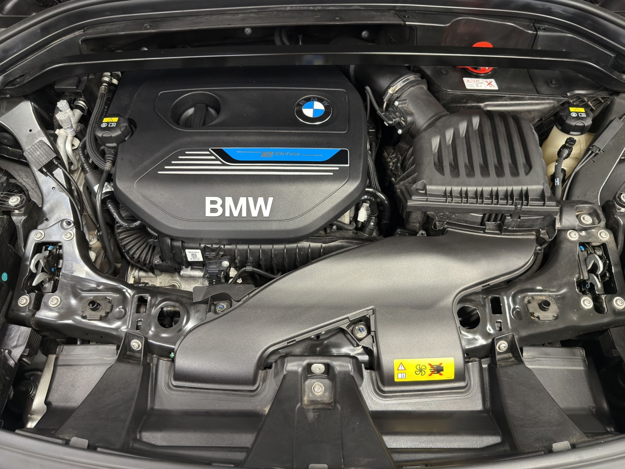 listing desktop thumbnail image 23