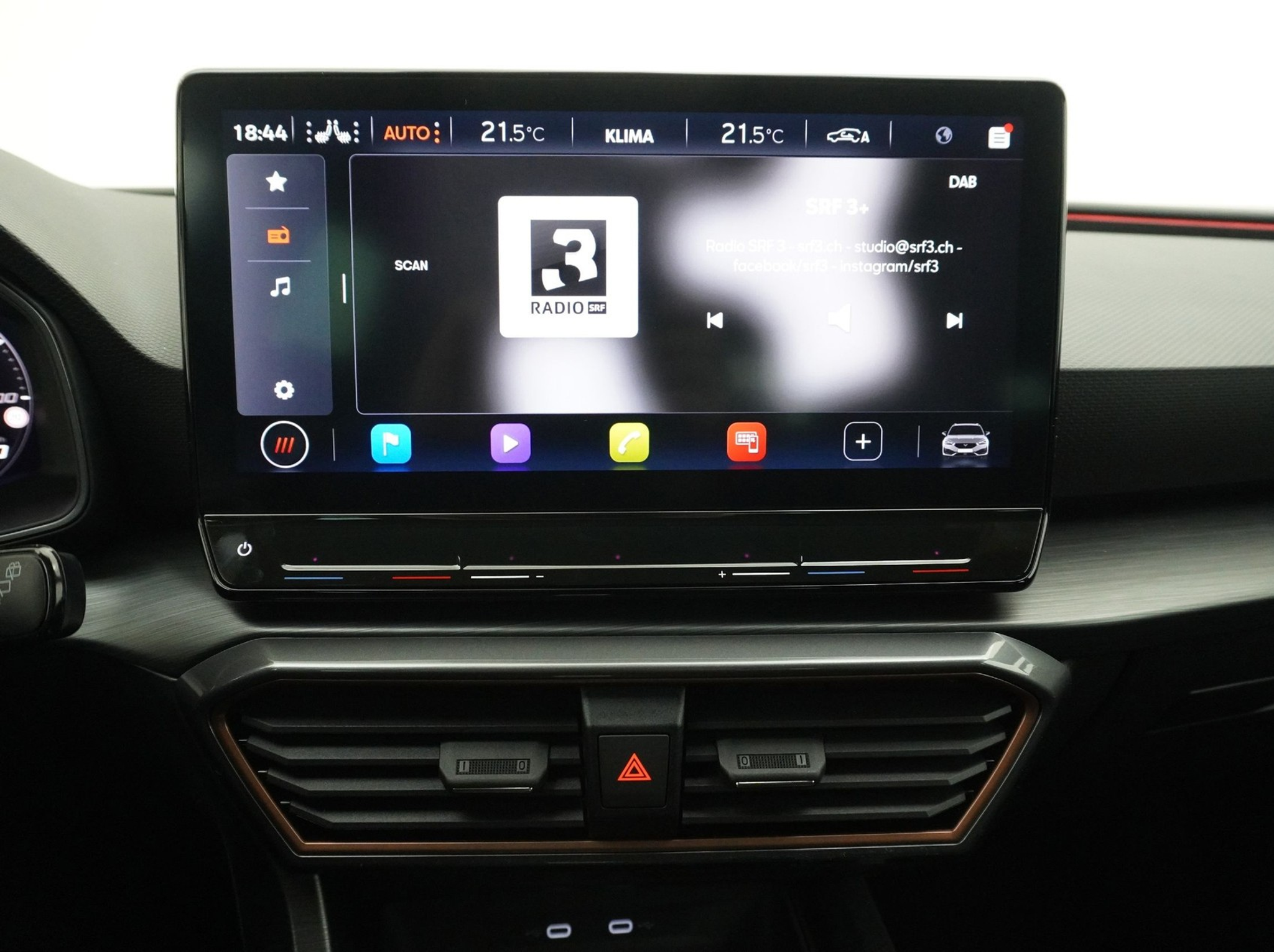 listing desktop thumbnail image 20