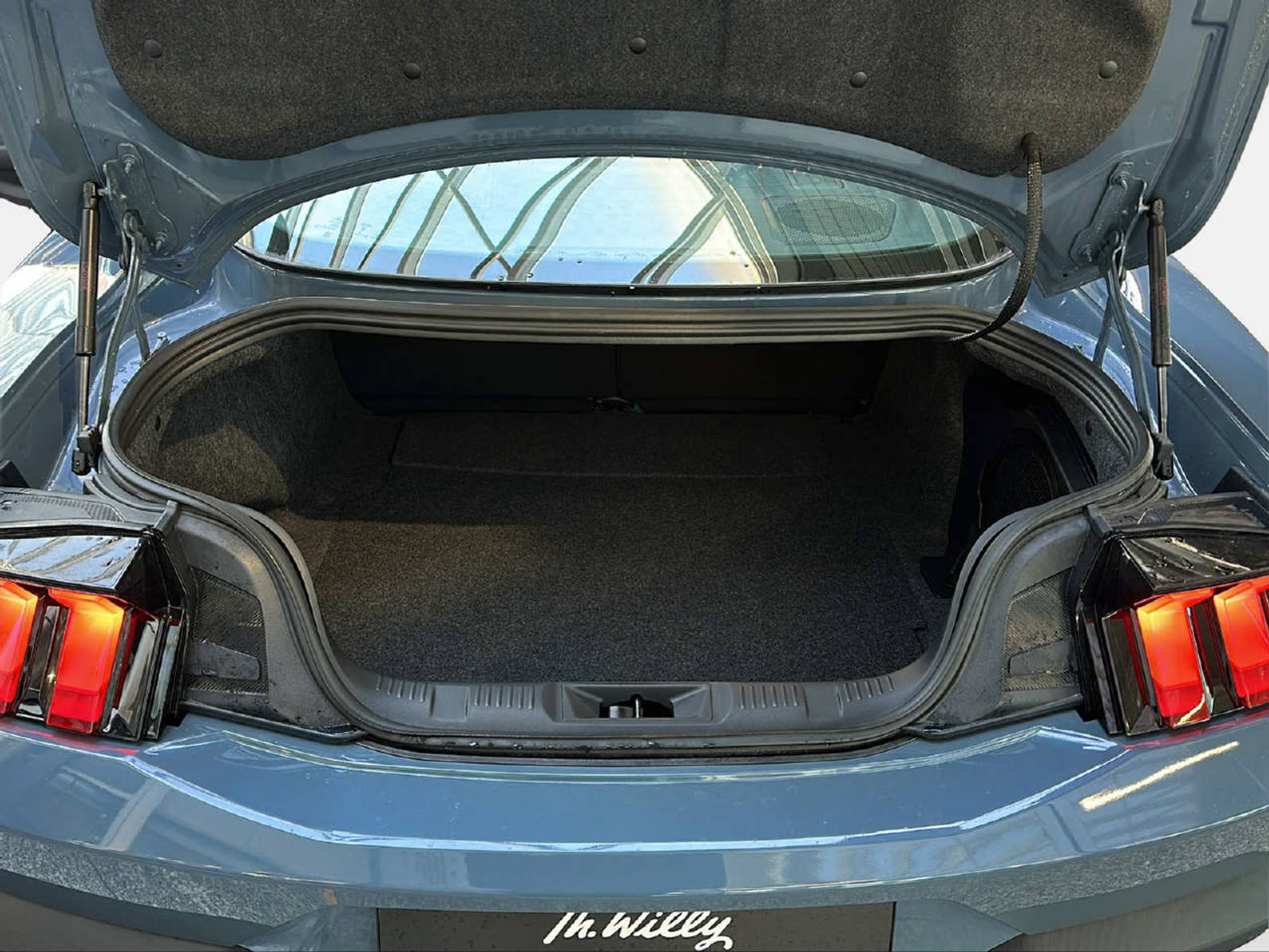 listing desktop thumbnail image 11