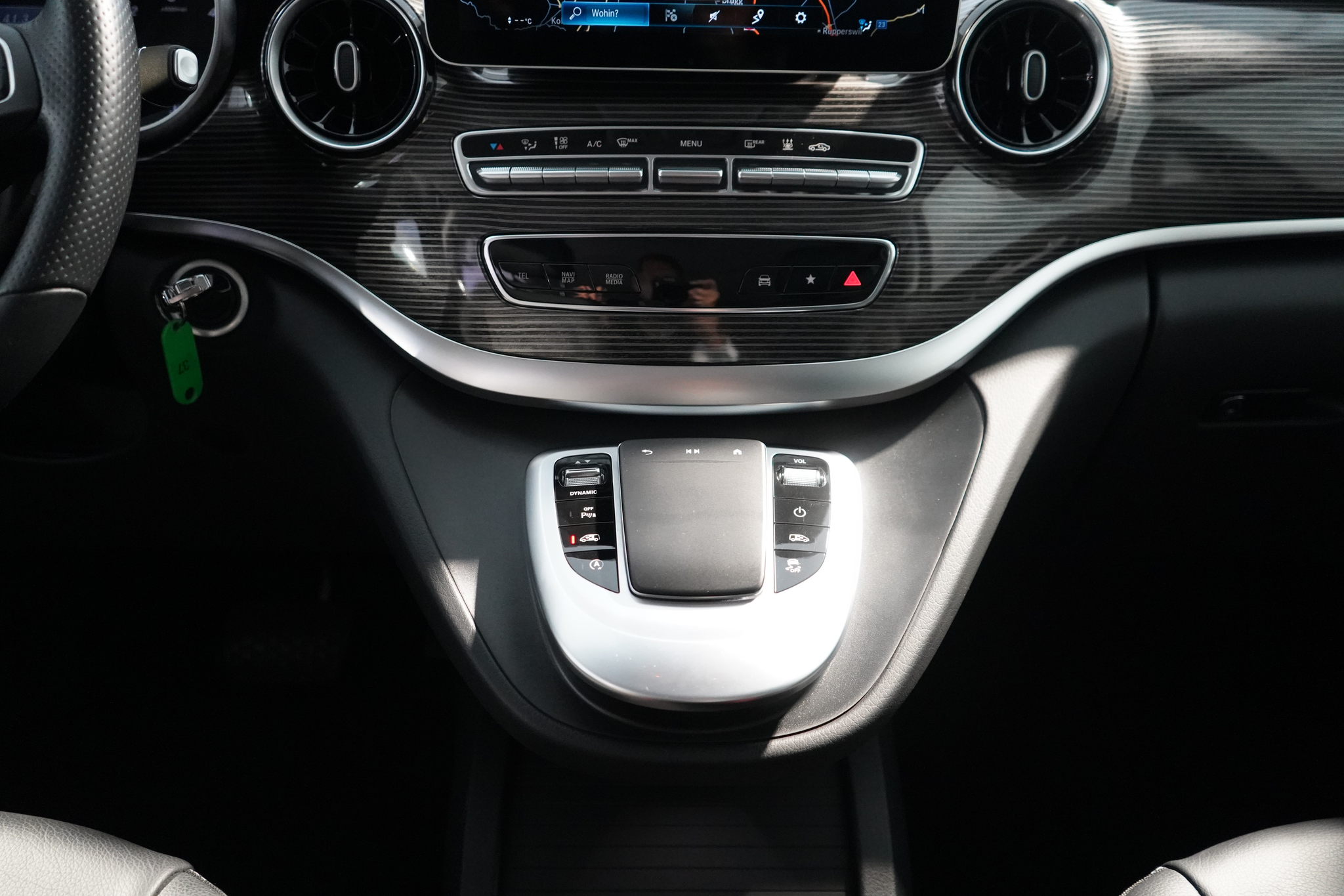 listing desktop thumbnail image 8