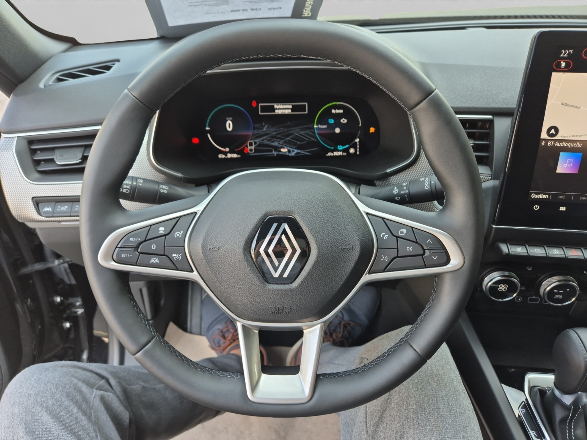 listing desktop thumbnail image 5