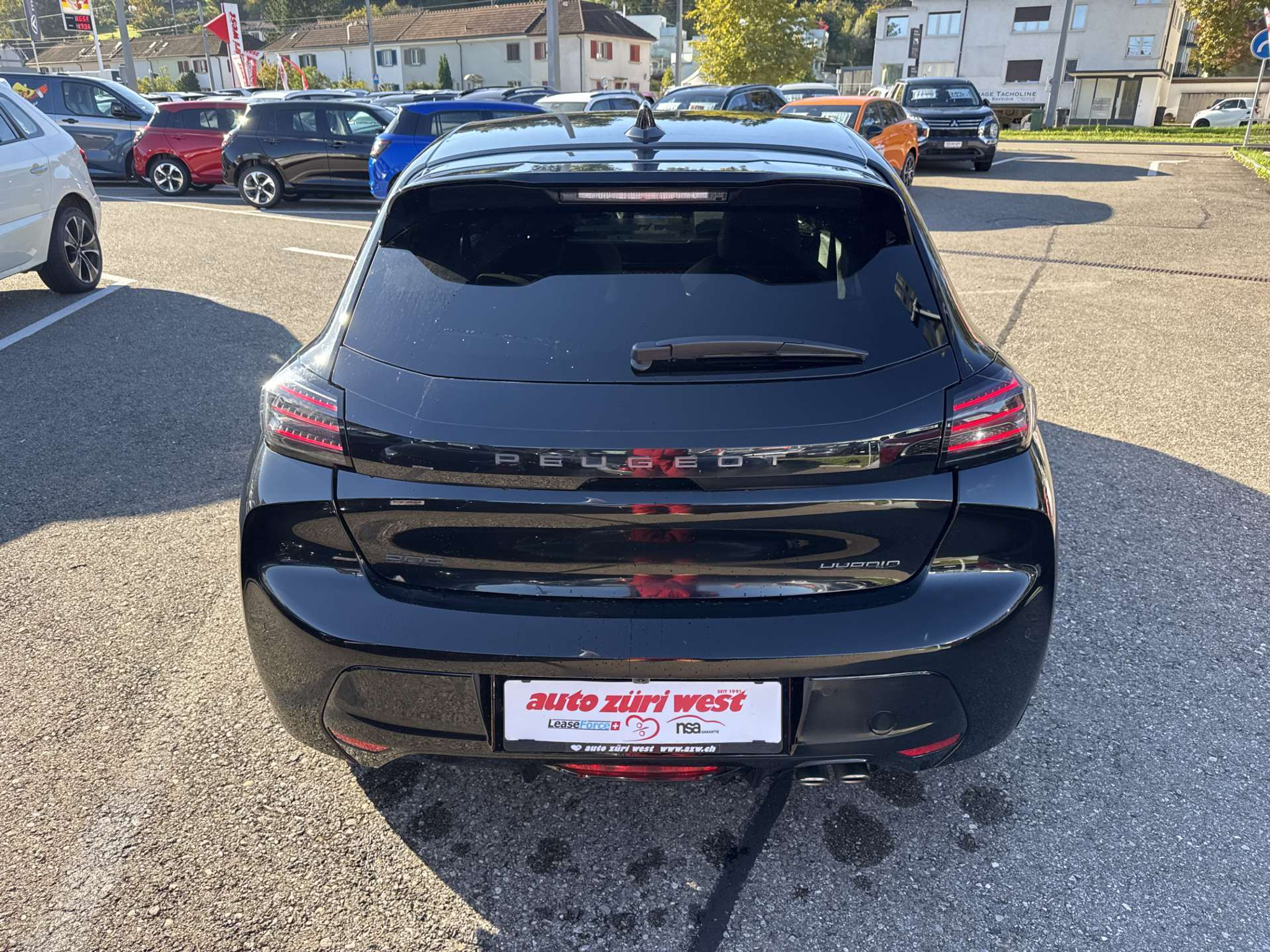 listing desktop thumbnail image 14