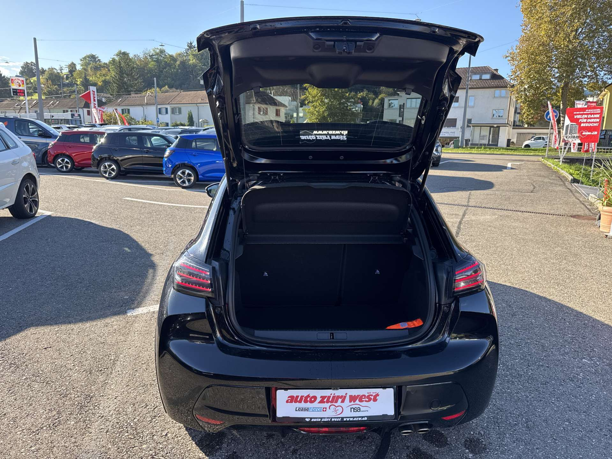 listing desktop thumbnail image 7