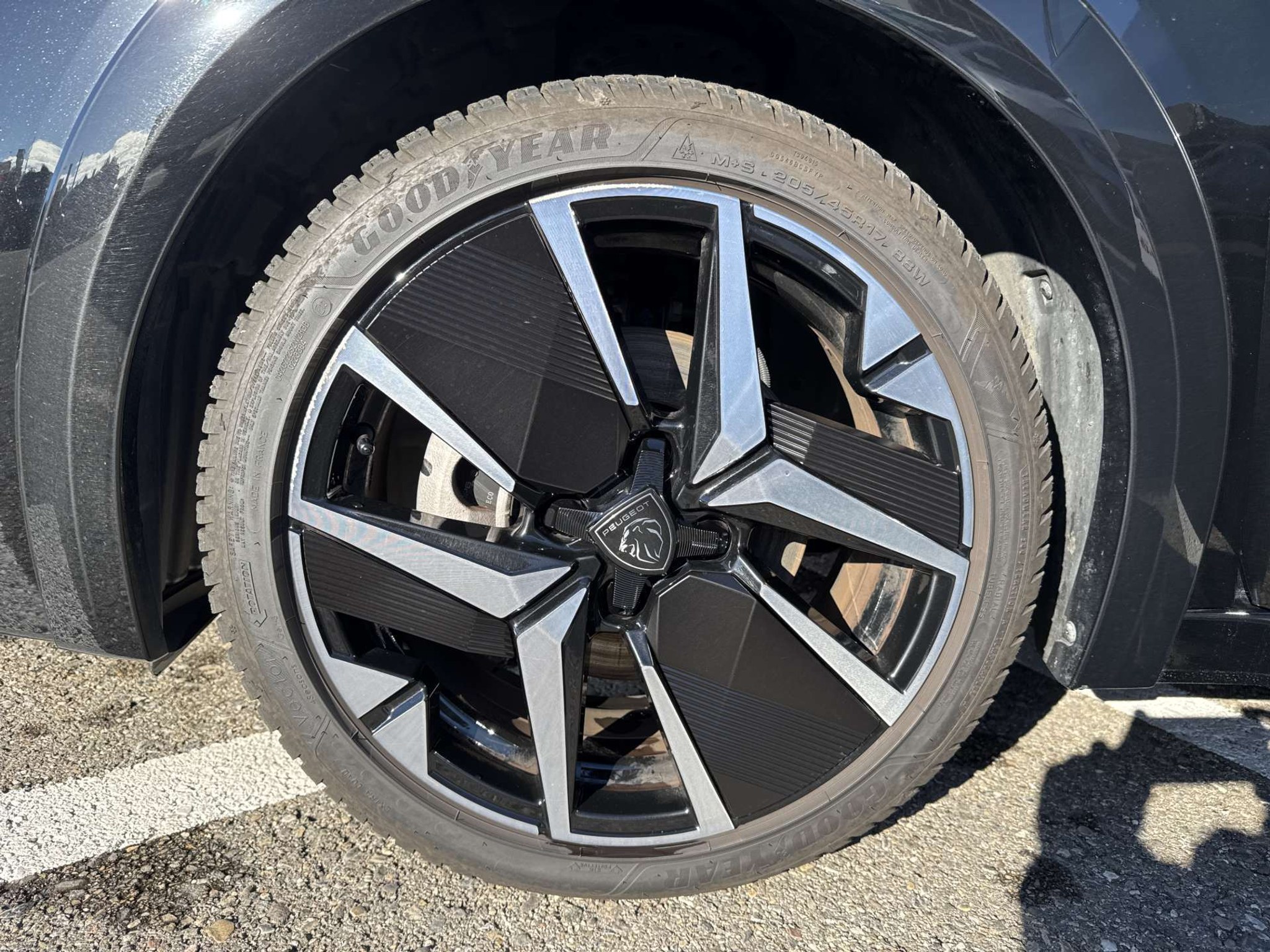 listing desktop thumbnail image 8