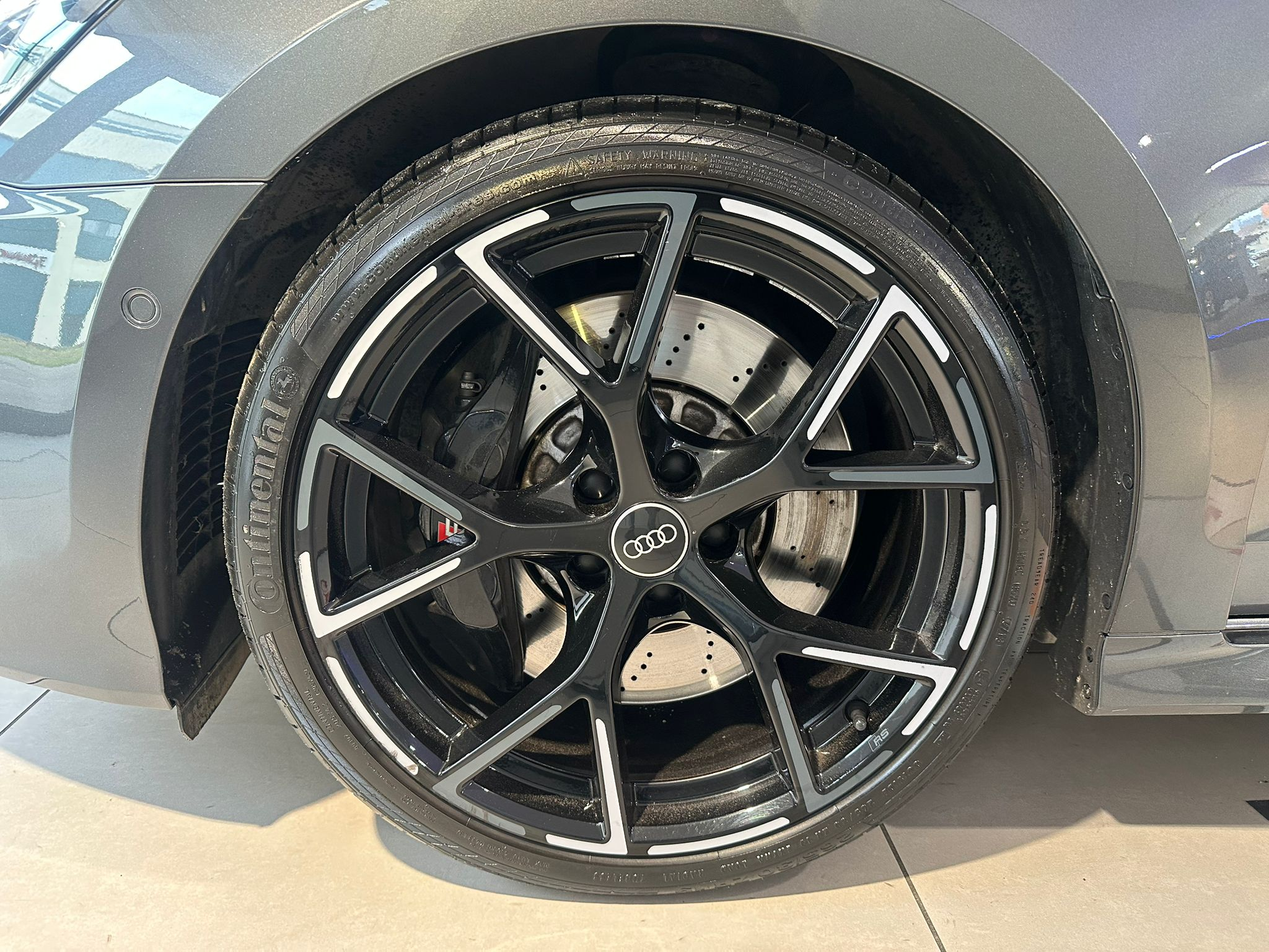 listing desktop thumbnail image 13