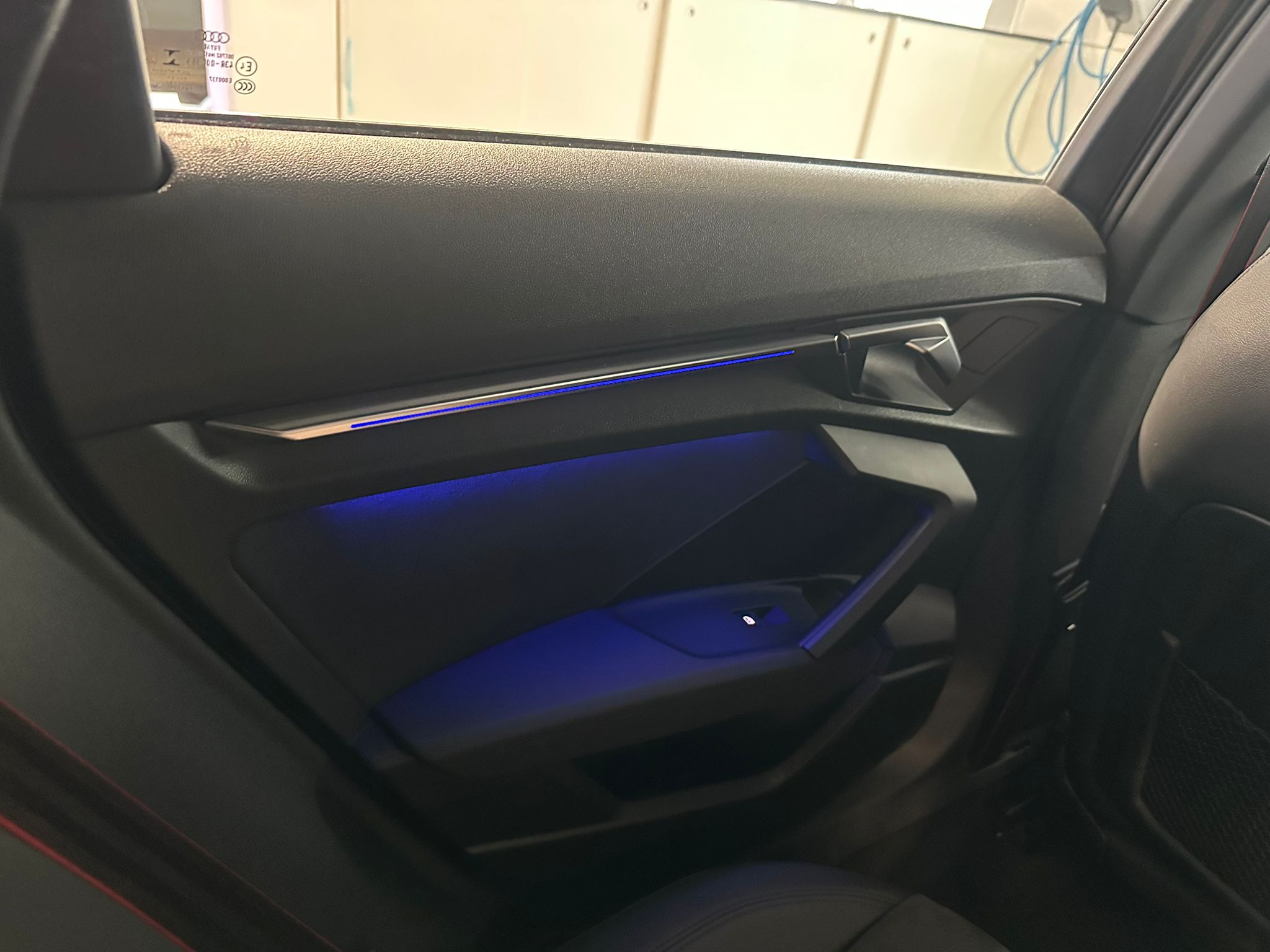 listing desktop thumbnail image 12