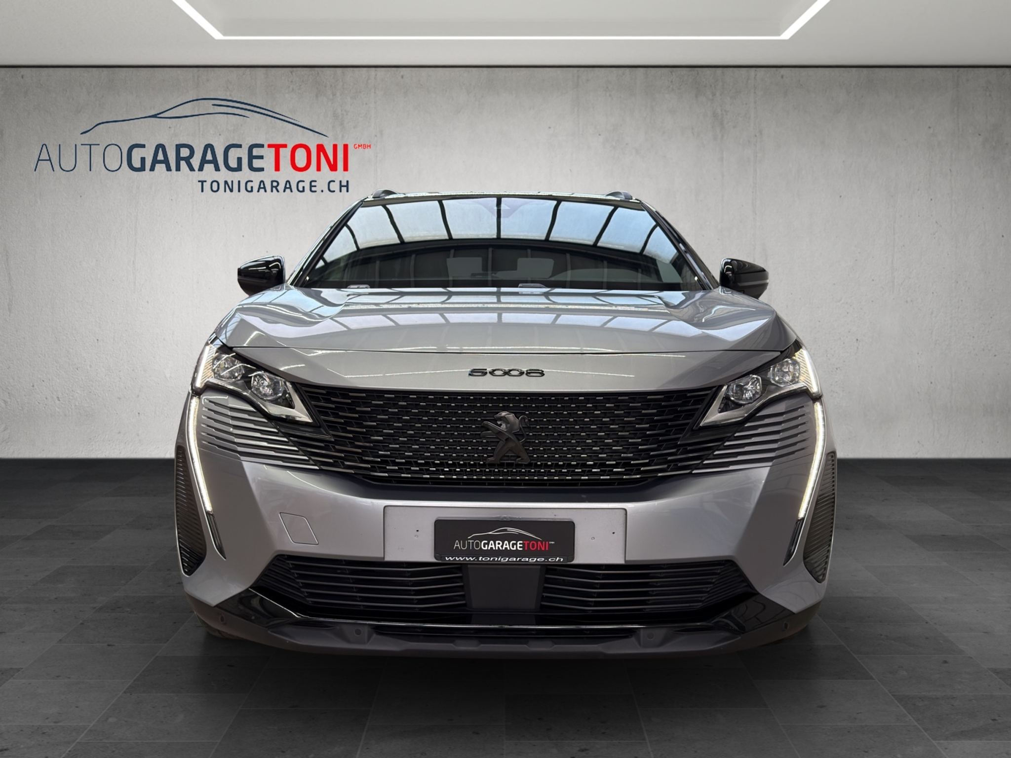 listing desktop thumbnail image 2