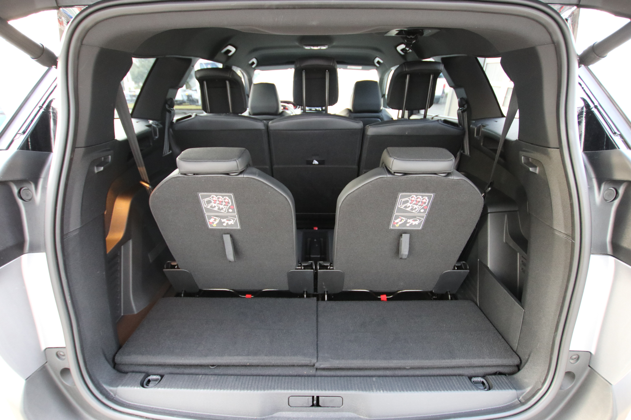 listing desktop thumbnail image 17