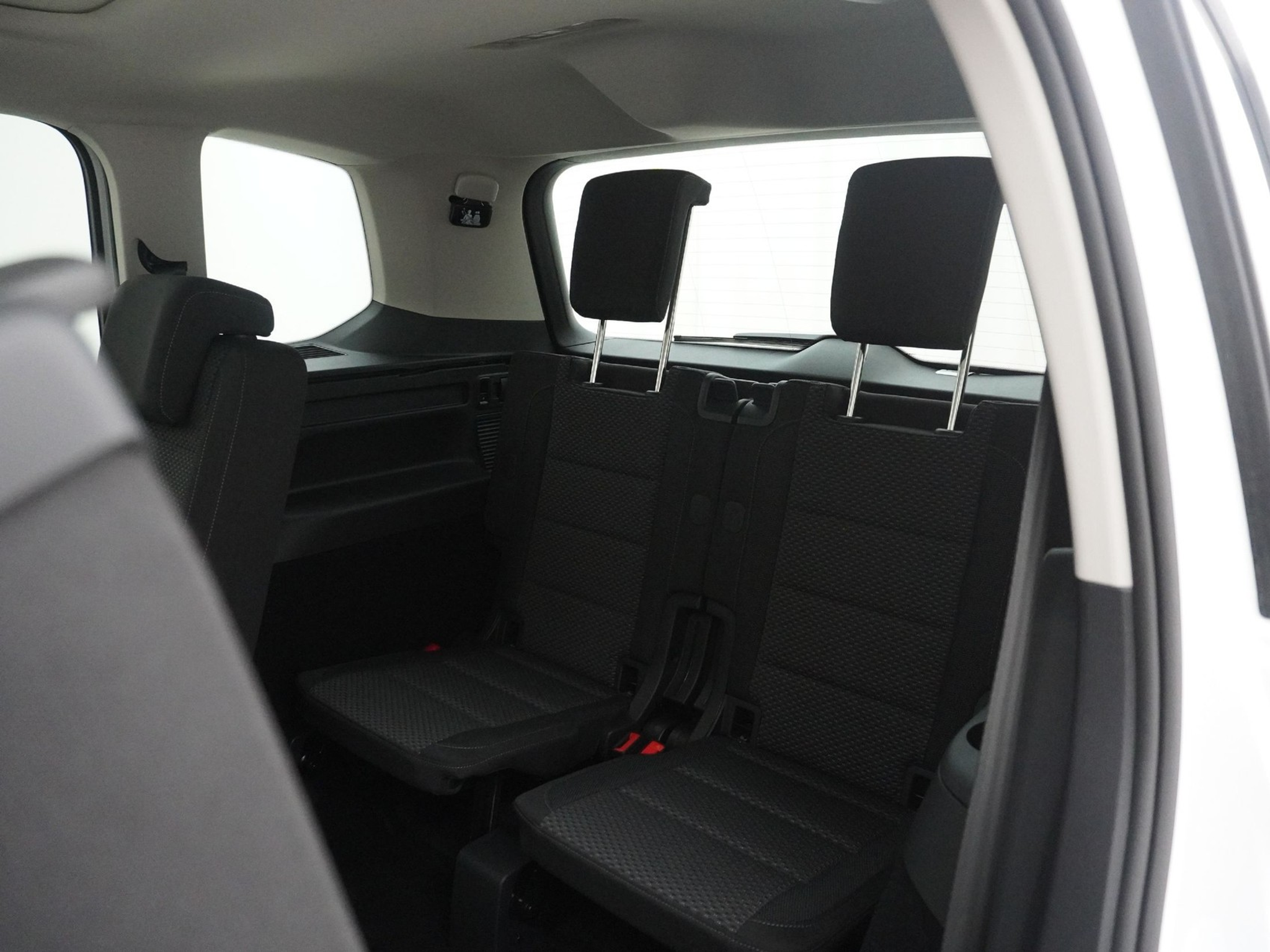 listing desktop thumbnail image 14