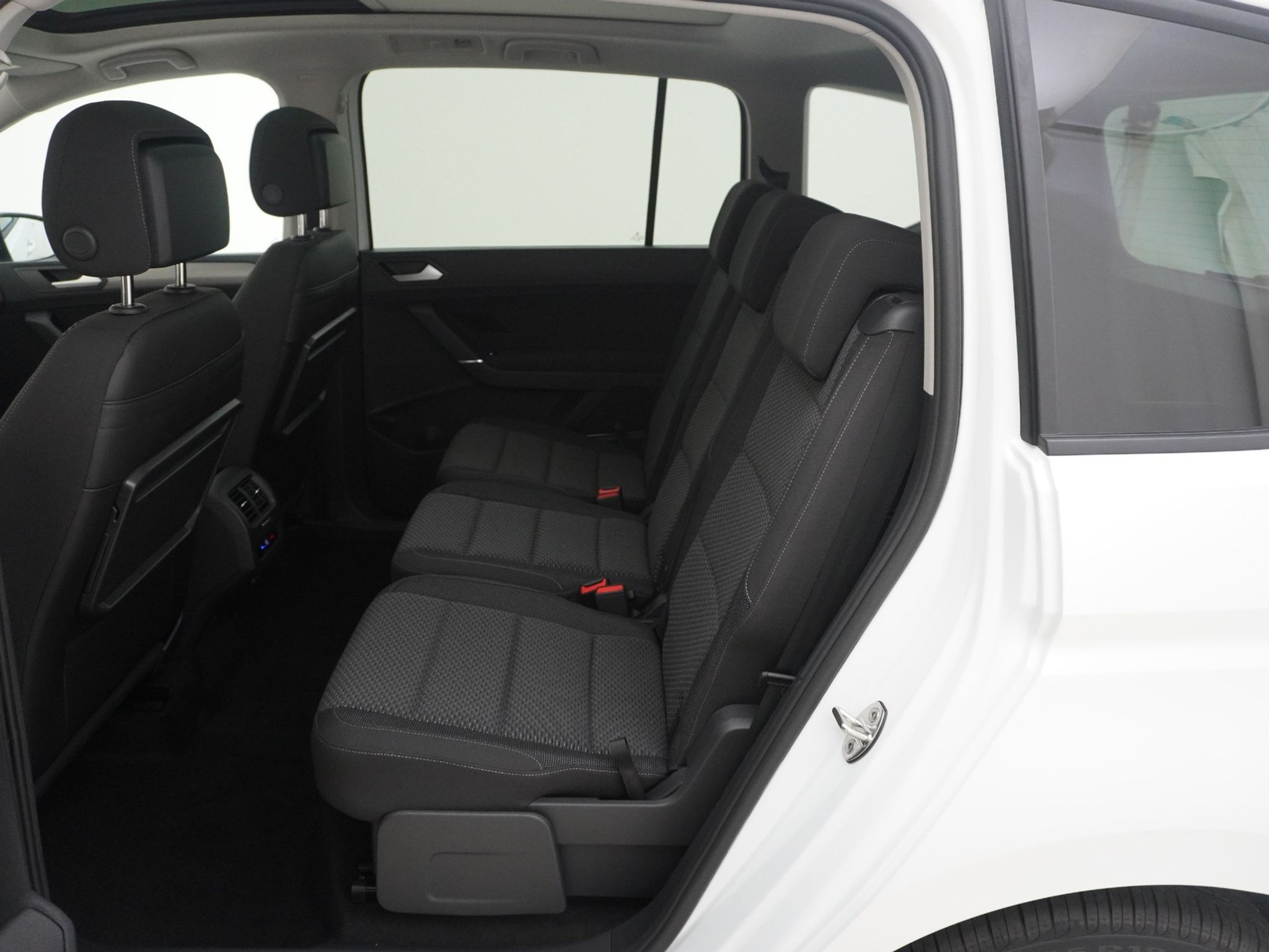 listing desktop thumbnail image 13