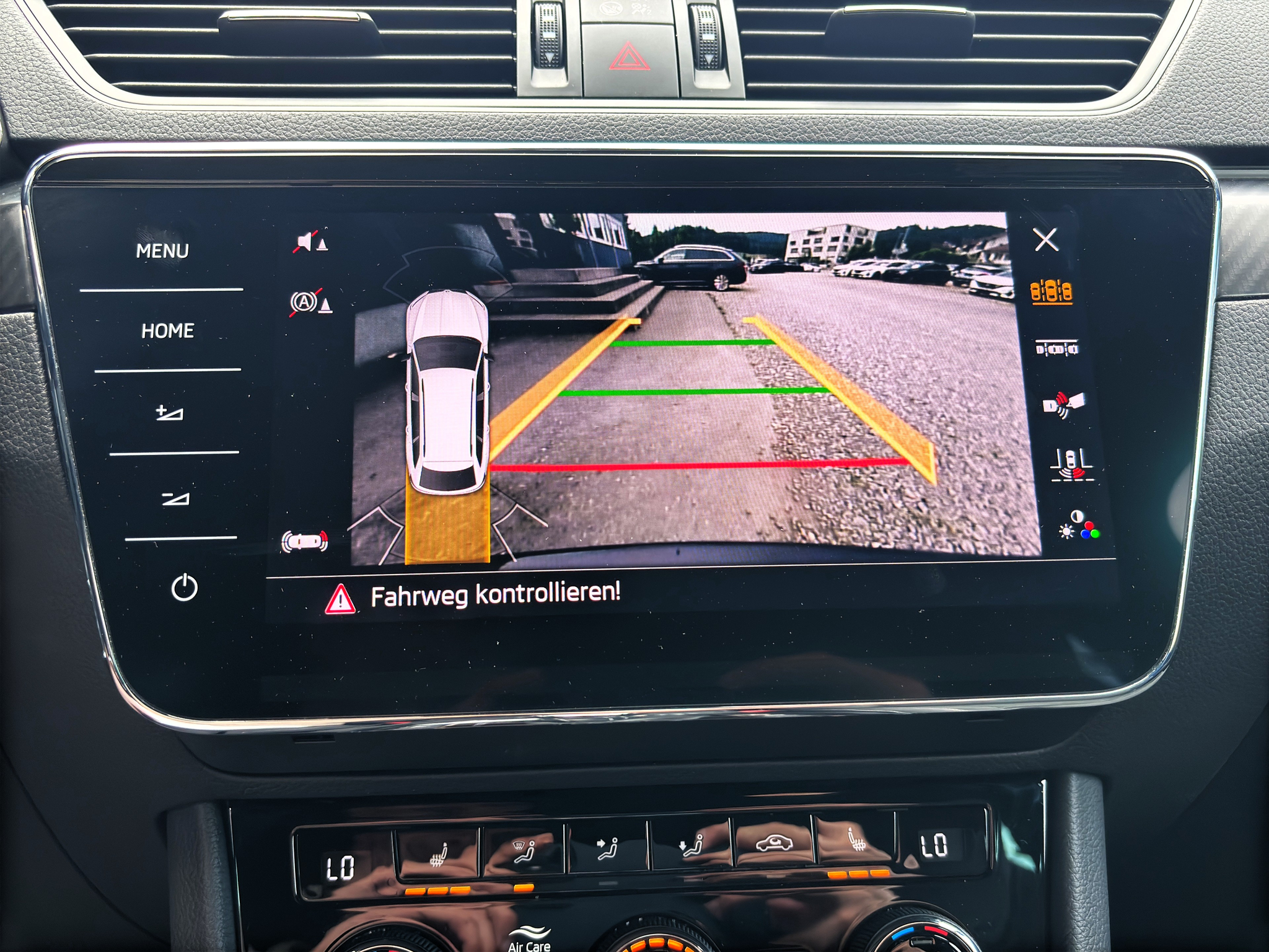 listing desktop thumbnail image 12