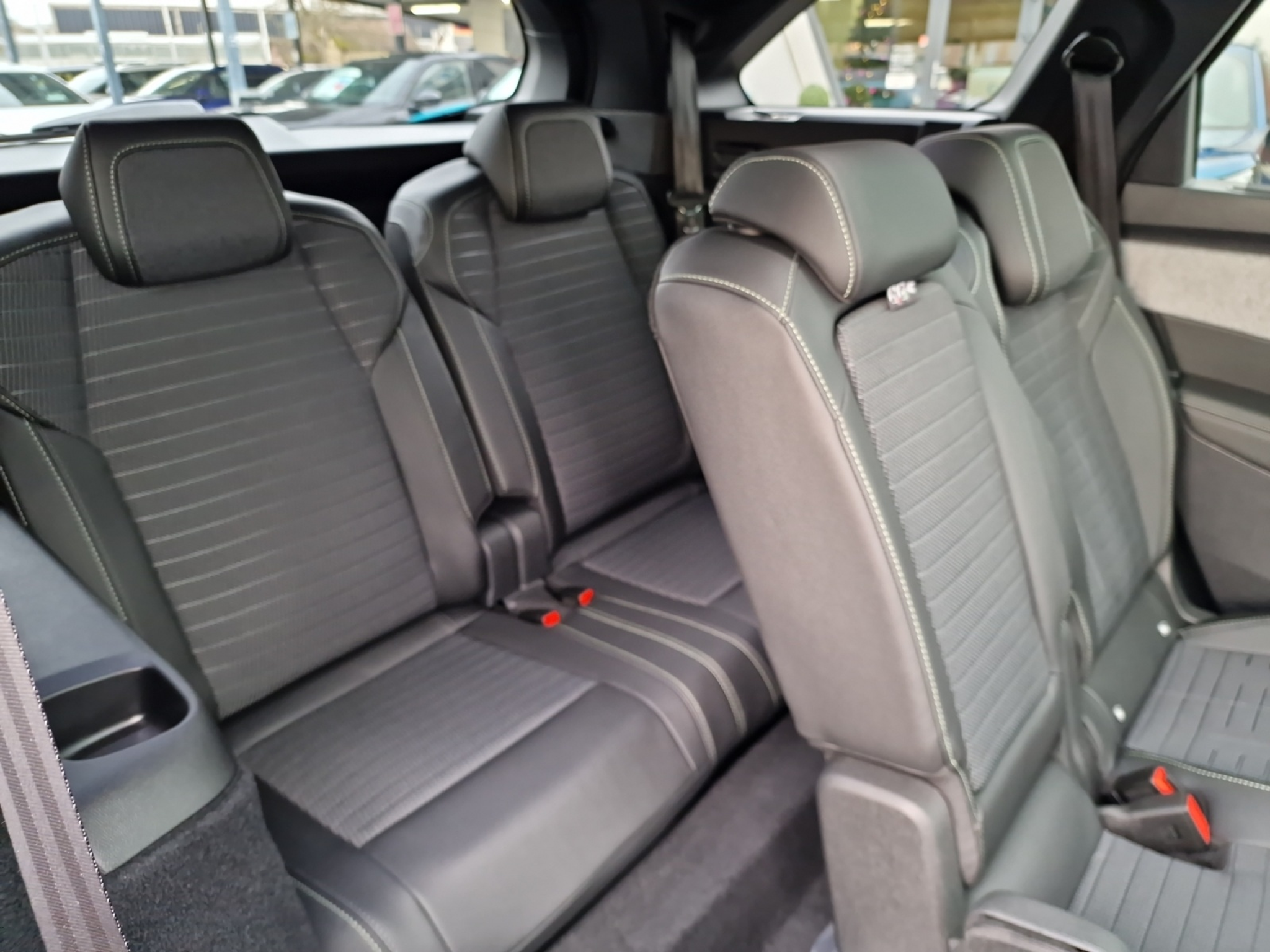 listing desktop thumbnail image 22