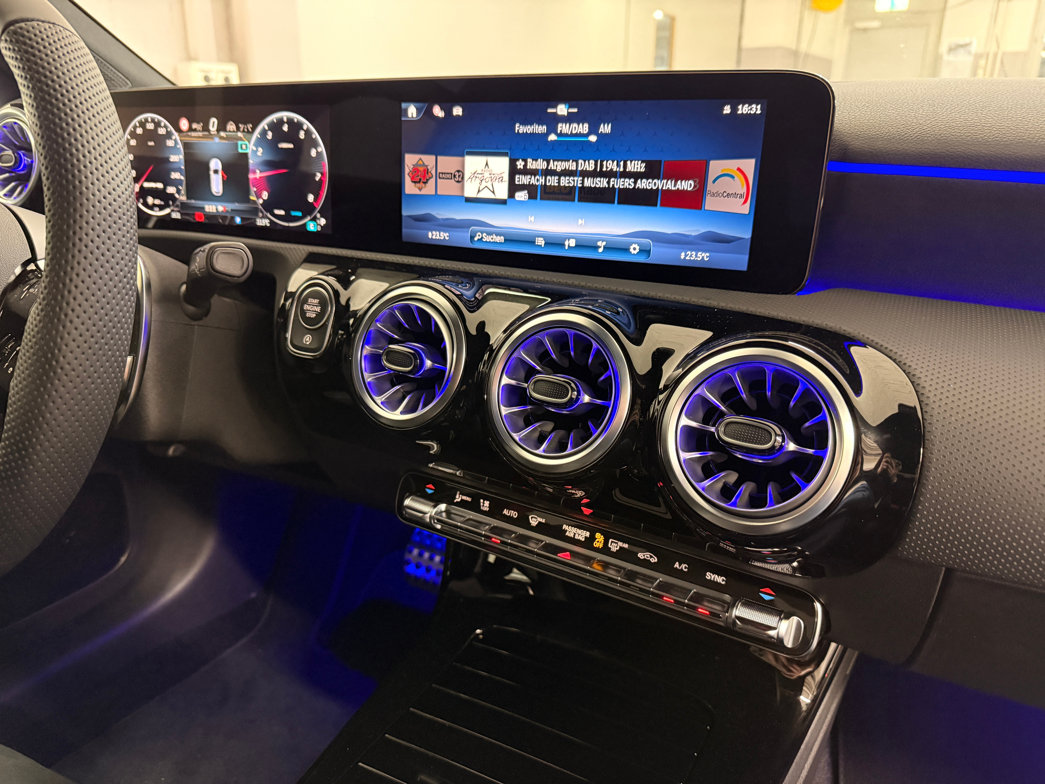 listing desktop thumbnail image 12