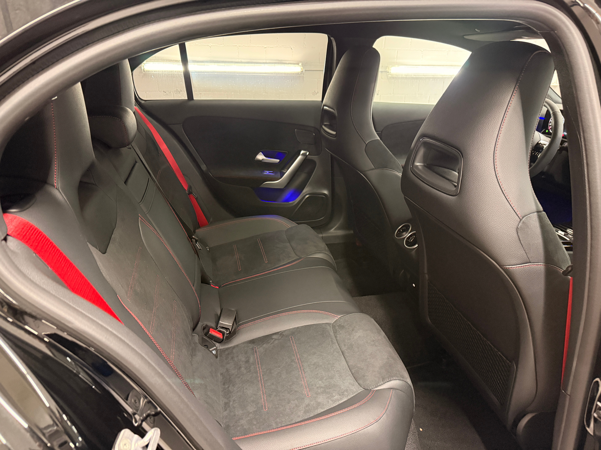 listing desktop thumbnail image 8