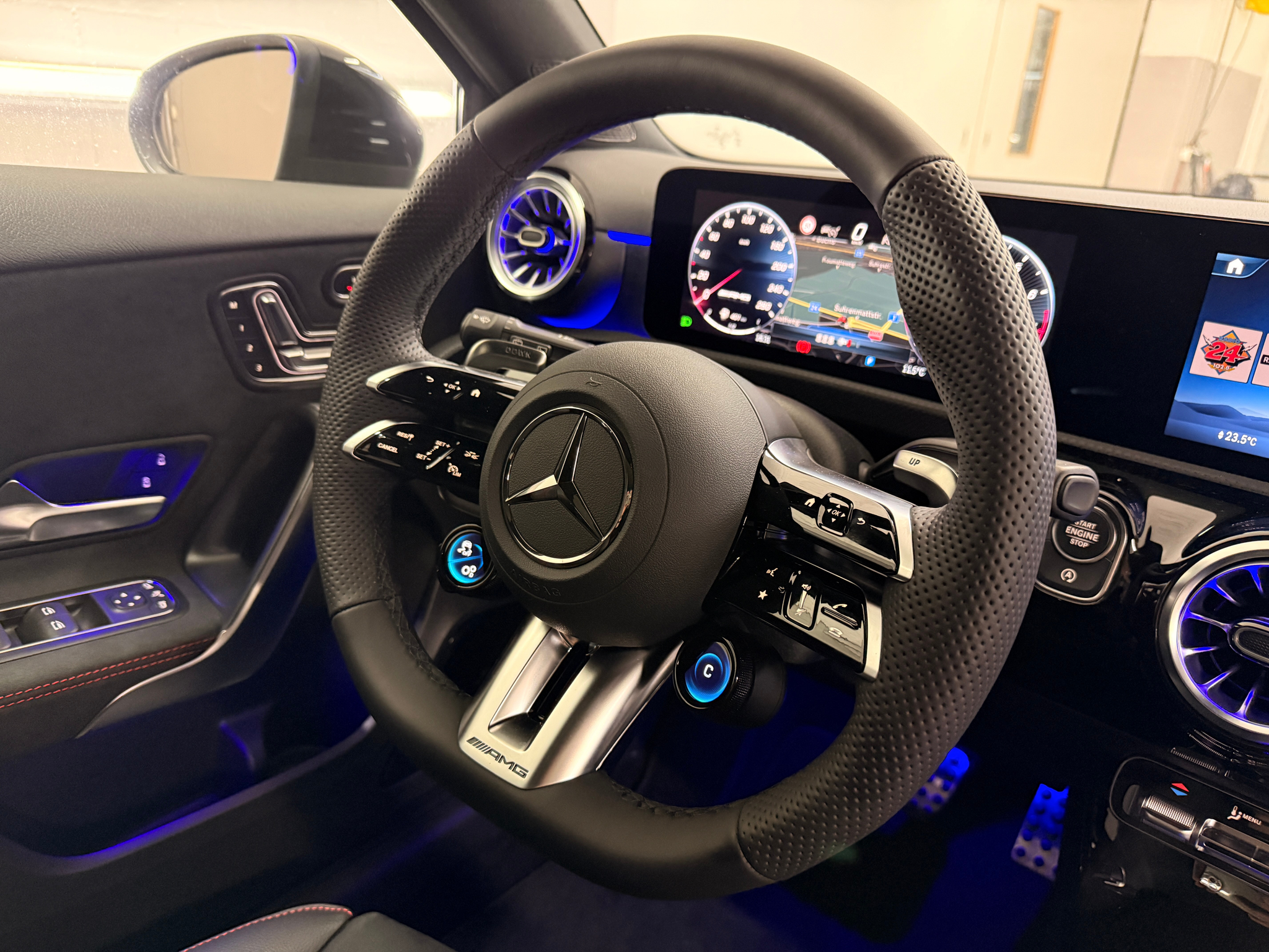 listing desktop thumbnail image 15