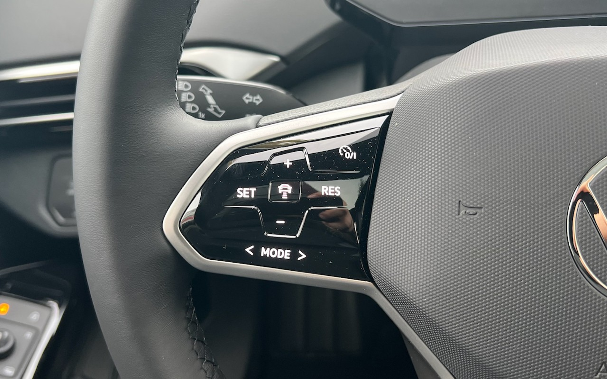 listing desktop thumbnail image 9