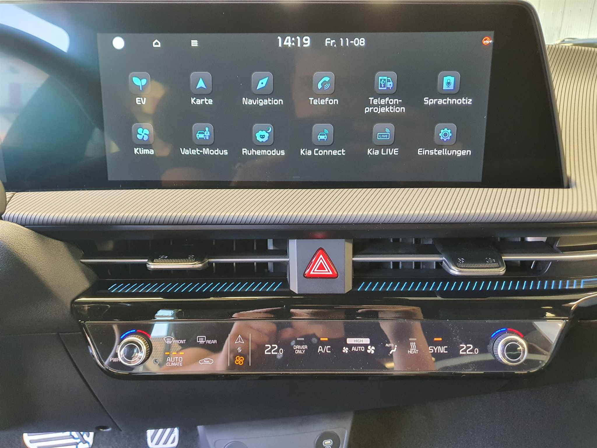 listing desktop thumbnail image 11