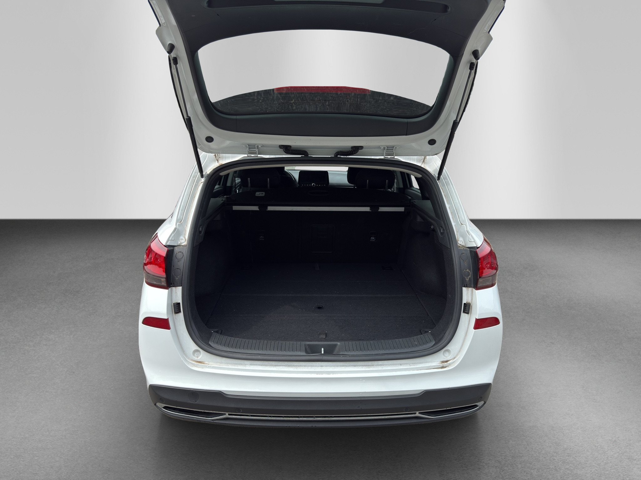 listing desktop thumbnail image 15