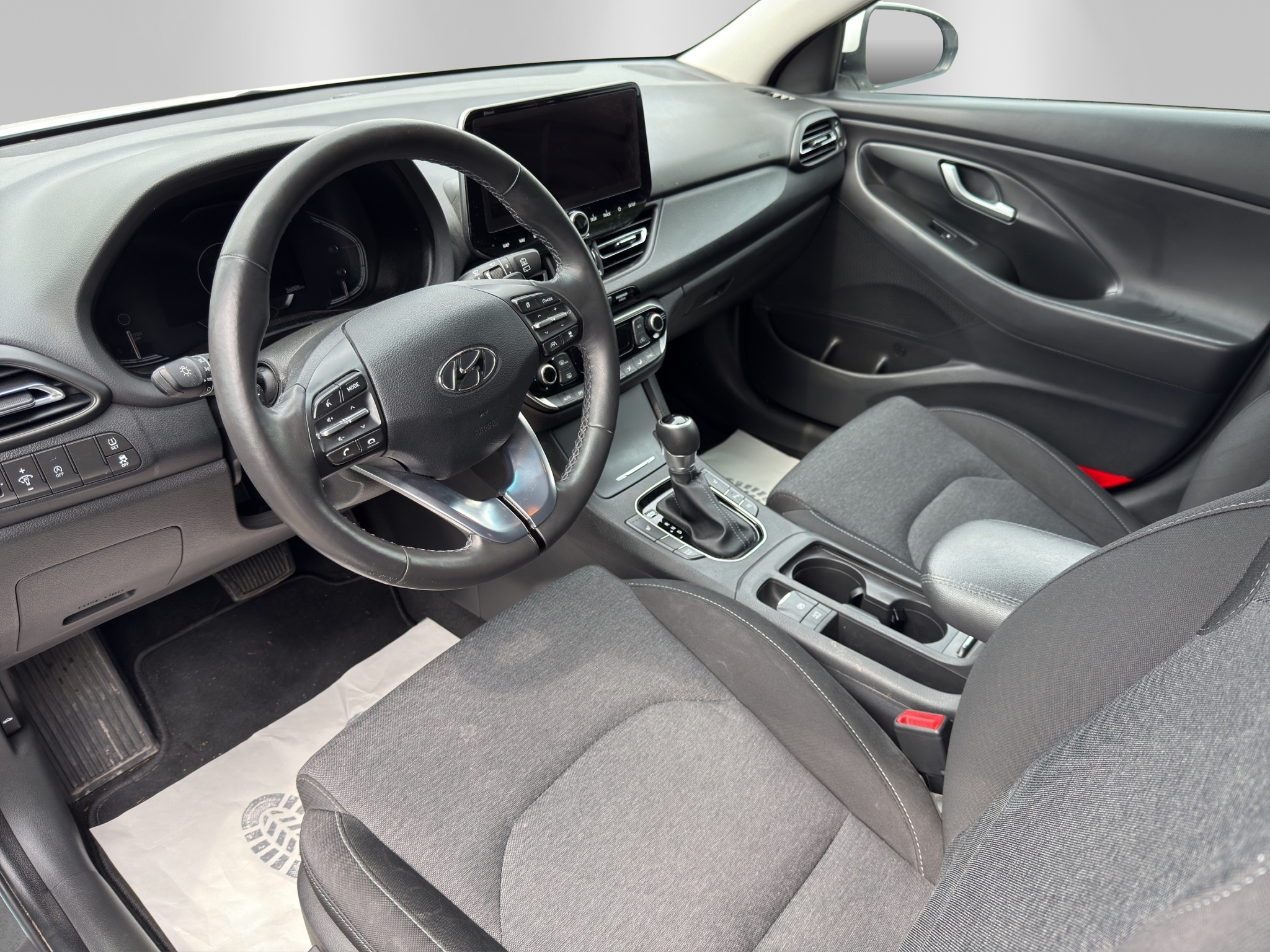 listing desktop thumbnail image 7