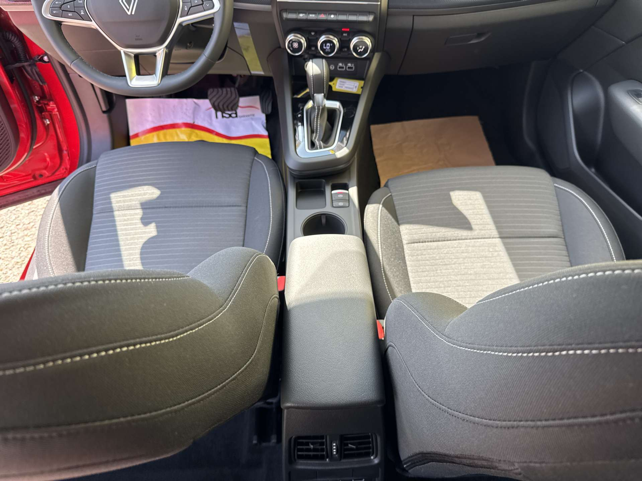 listing desktop thumbnail image 13