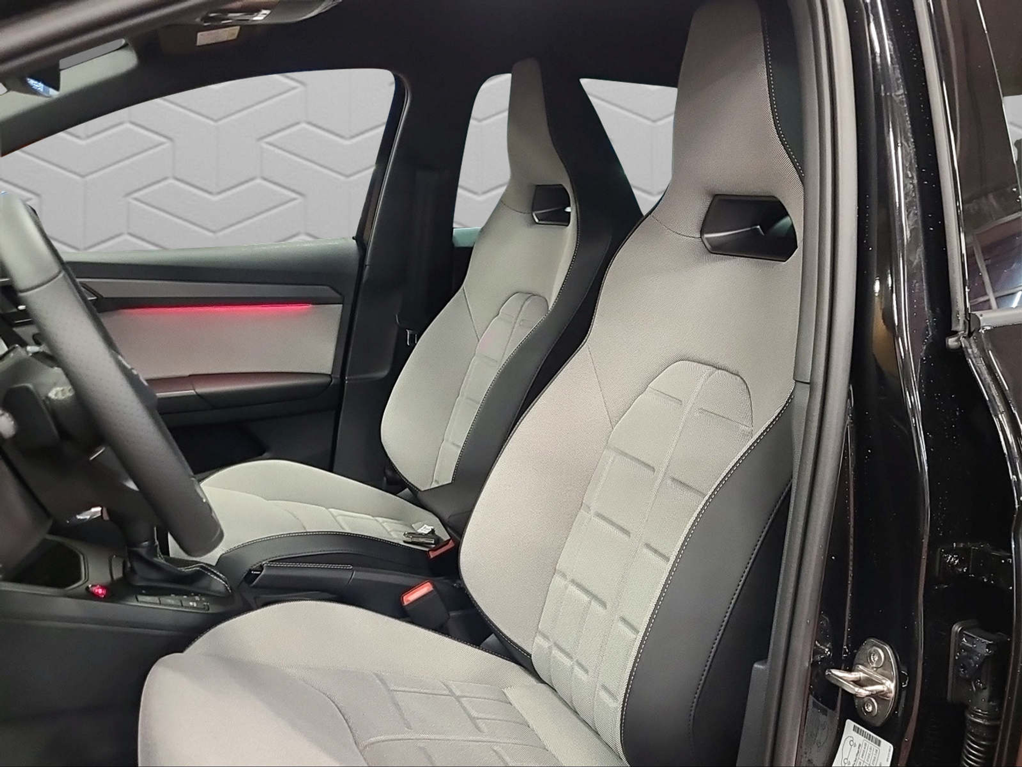 listing desktop thumbnail image 6