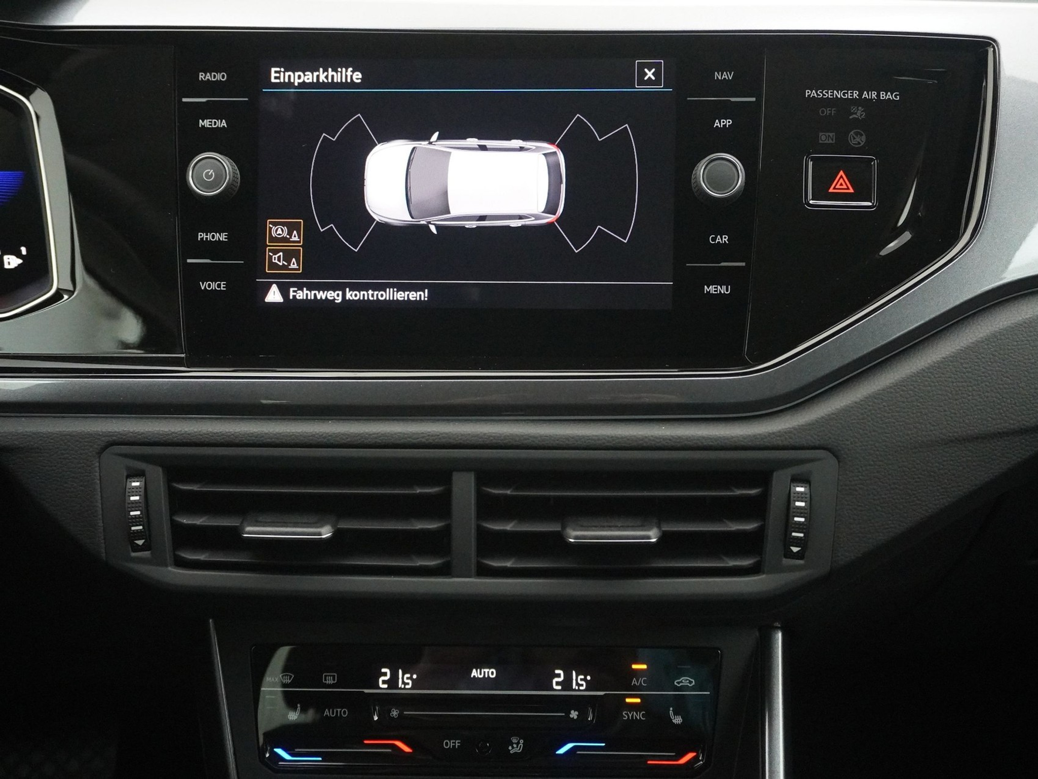 listing desktop thumbnail image 16