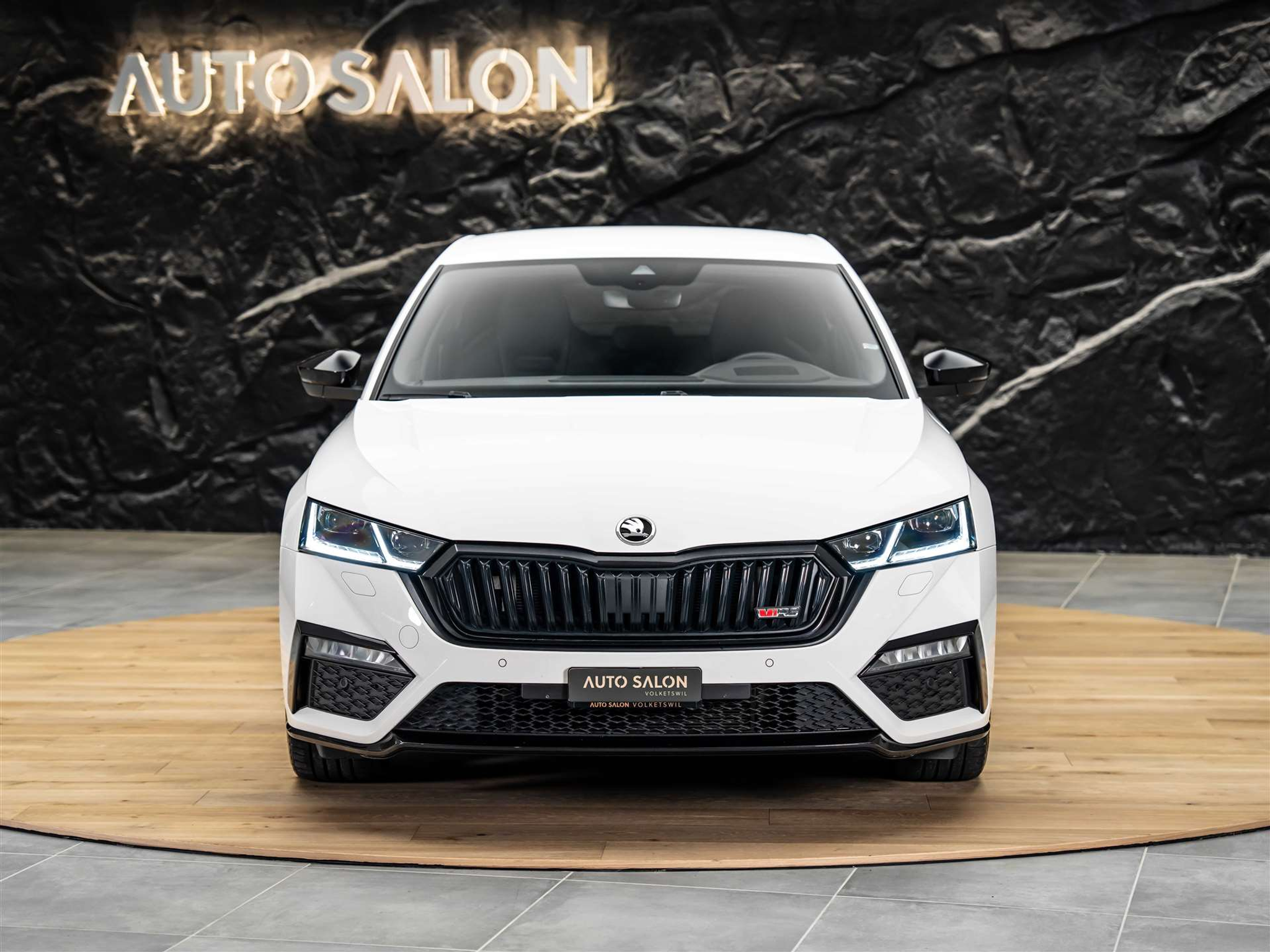 listing desktop thumbnail image 6