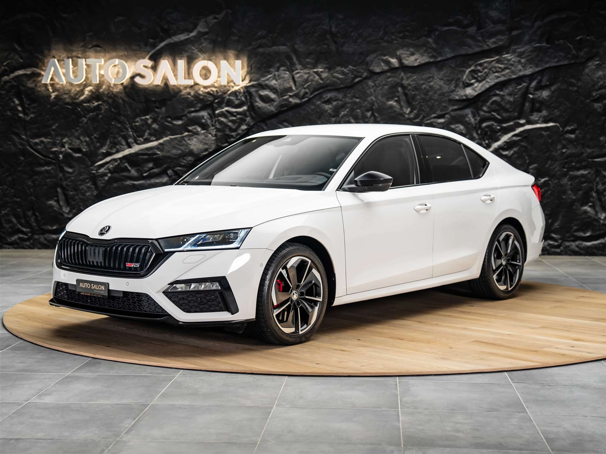 listing desktop thumbnail image 0