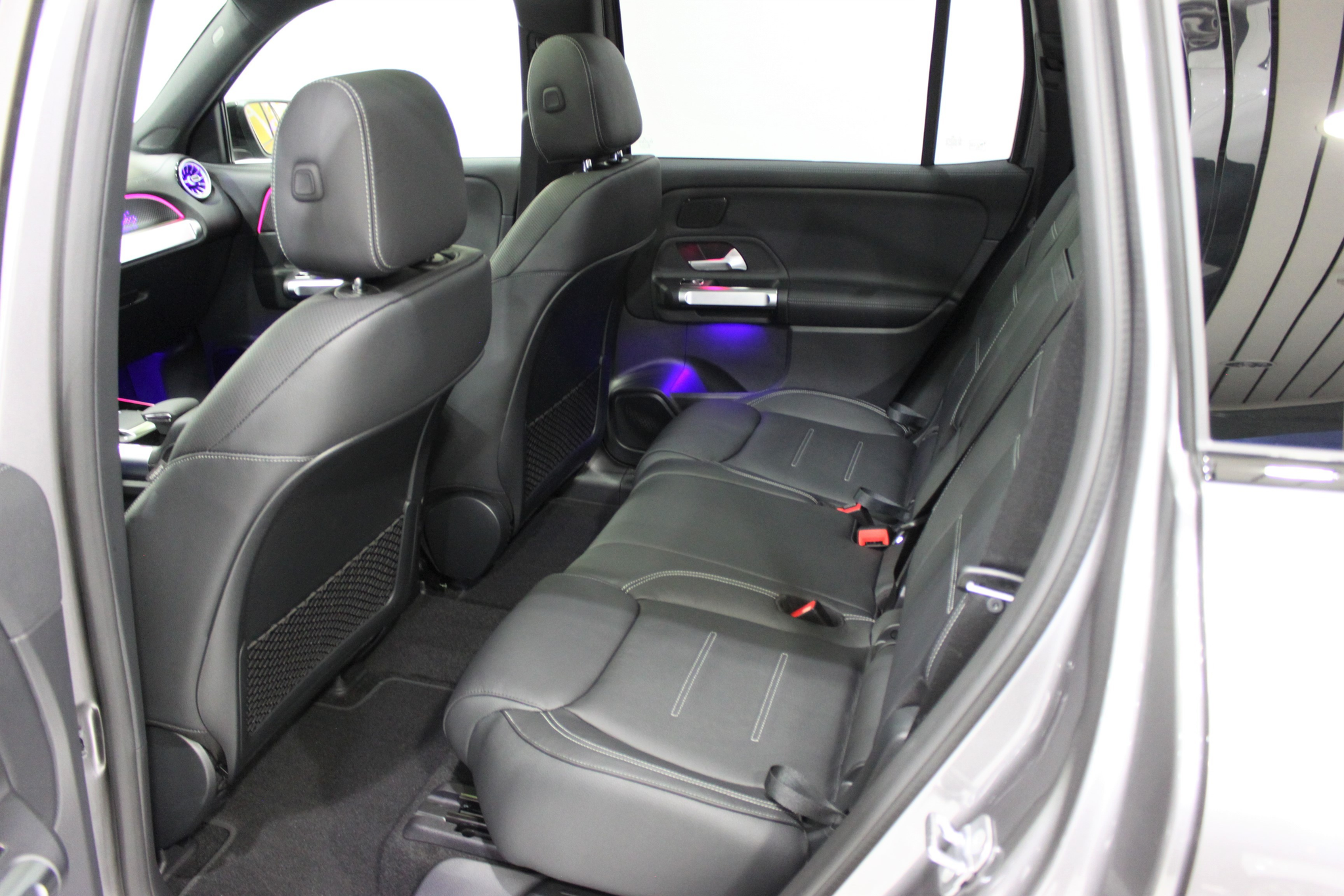 listing desktop thumbnail image 8