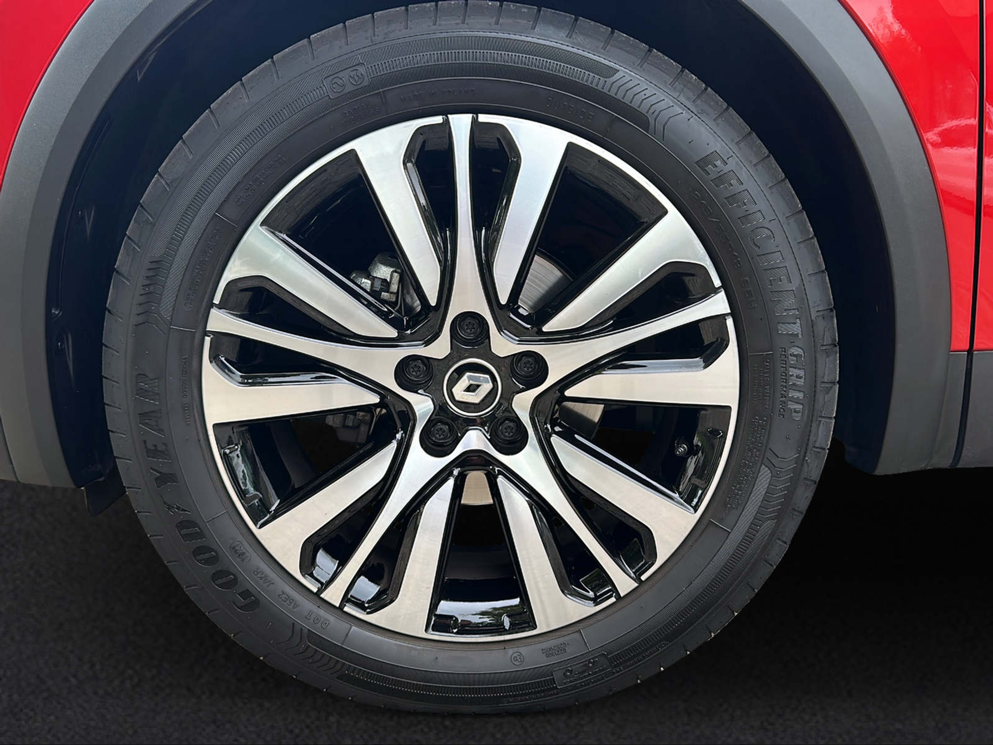 listing desktop thumbnail image 7