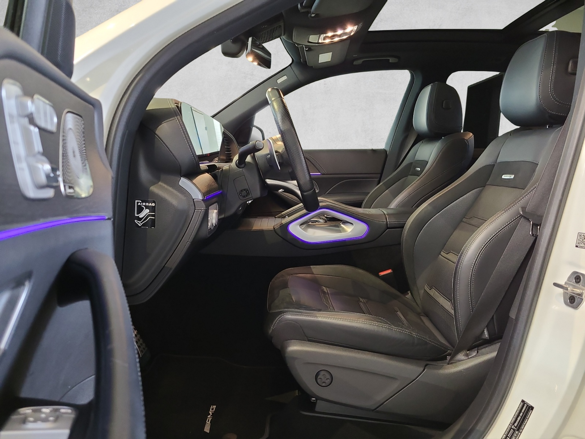 listing desktop thumbnail image 7