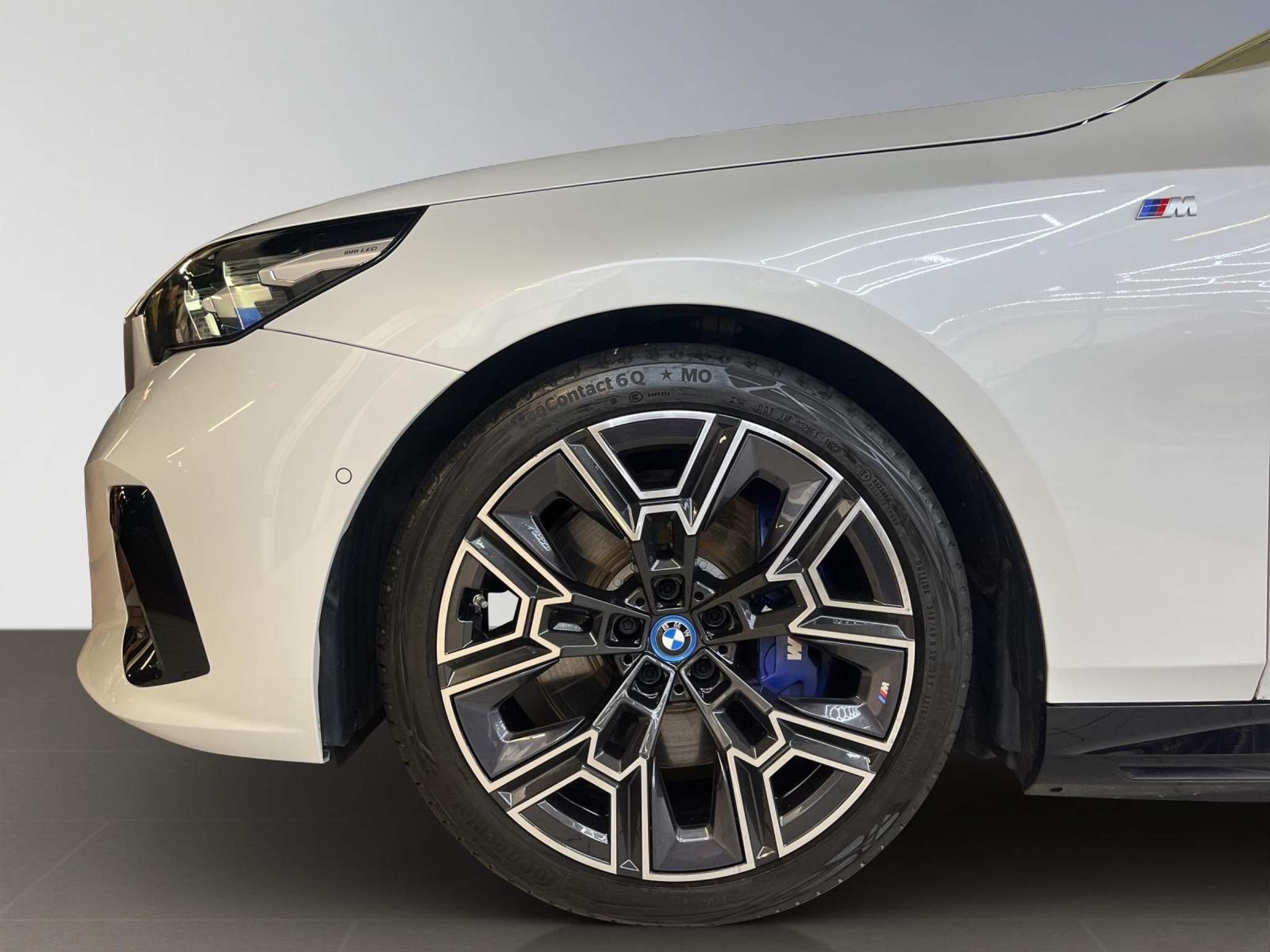 listing desktop thumbnail image 16