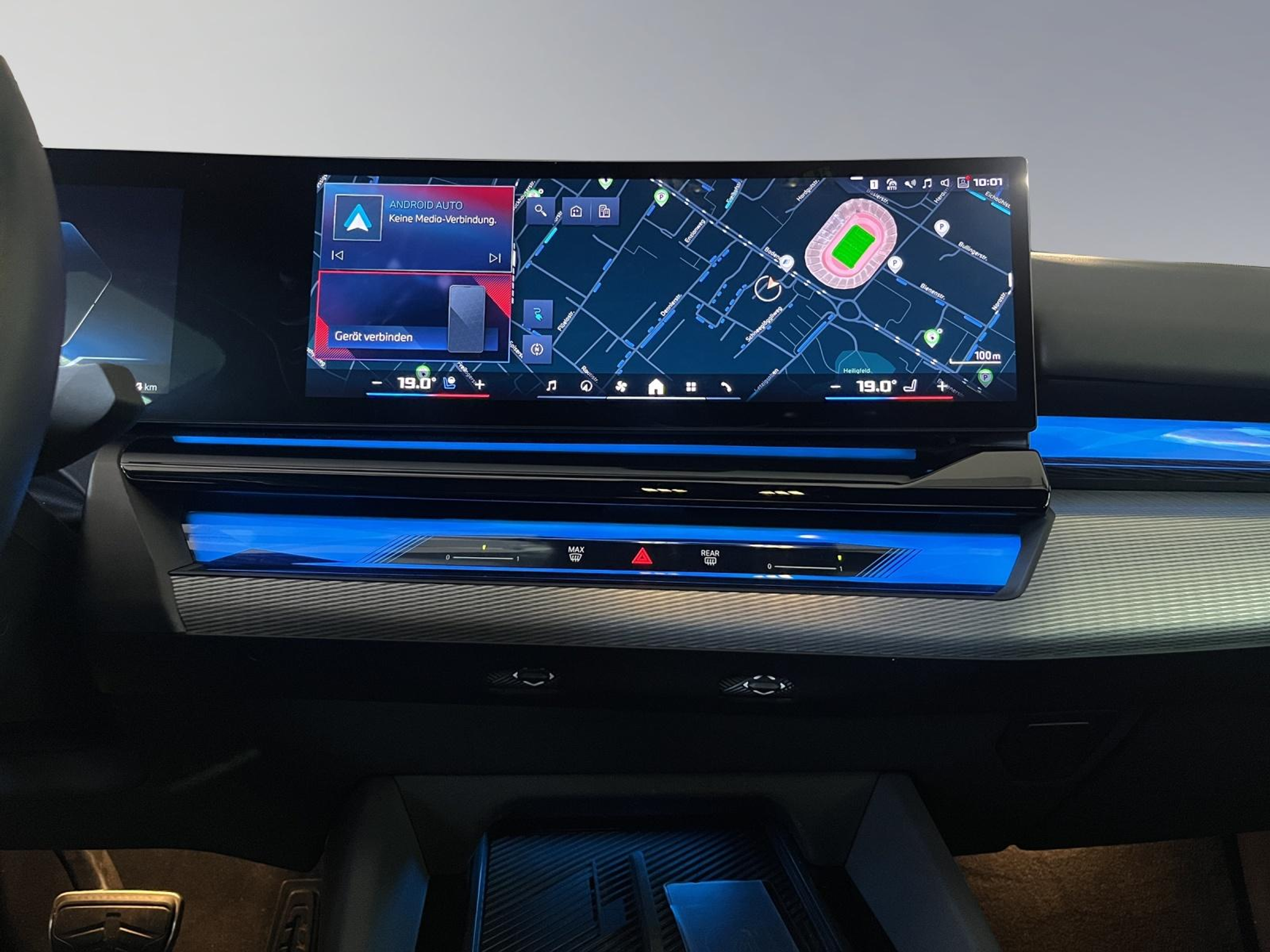 listing desktop thumbnail image 12