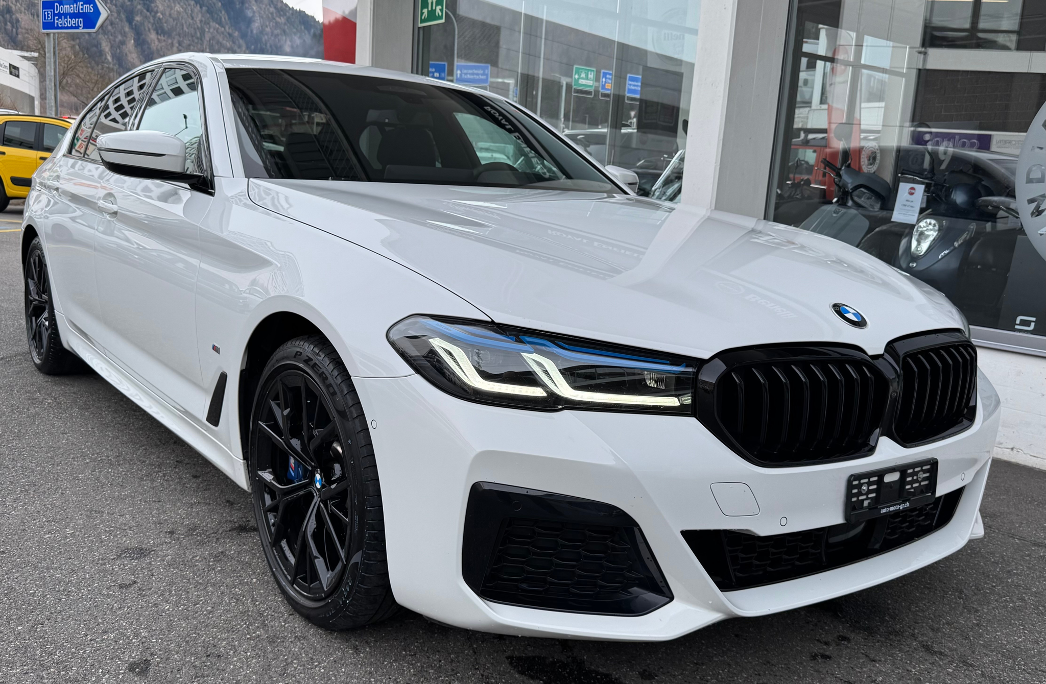 listing desktop thumbnail image 0