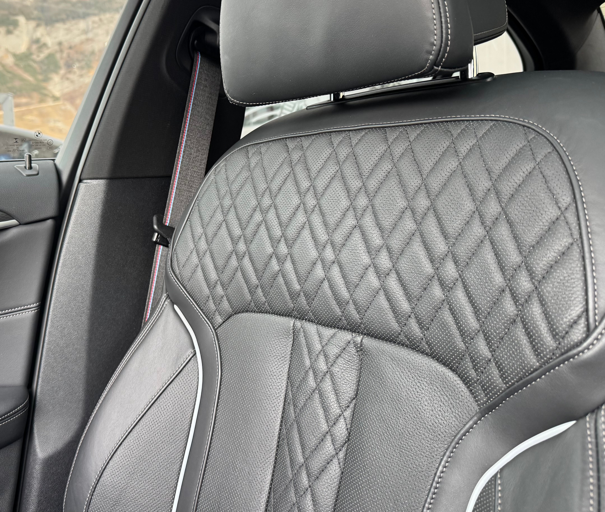 listing desktop thumbnail image 9