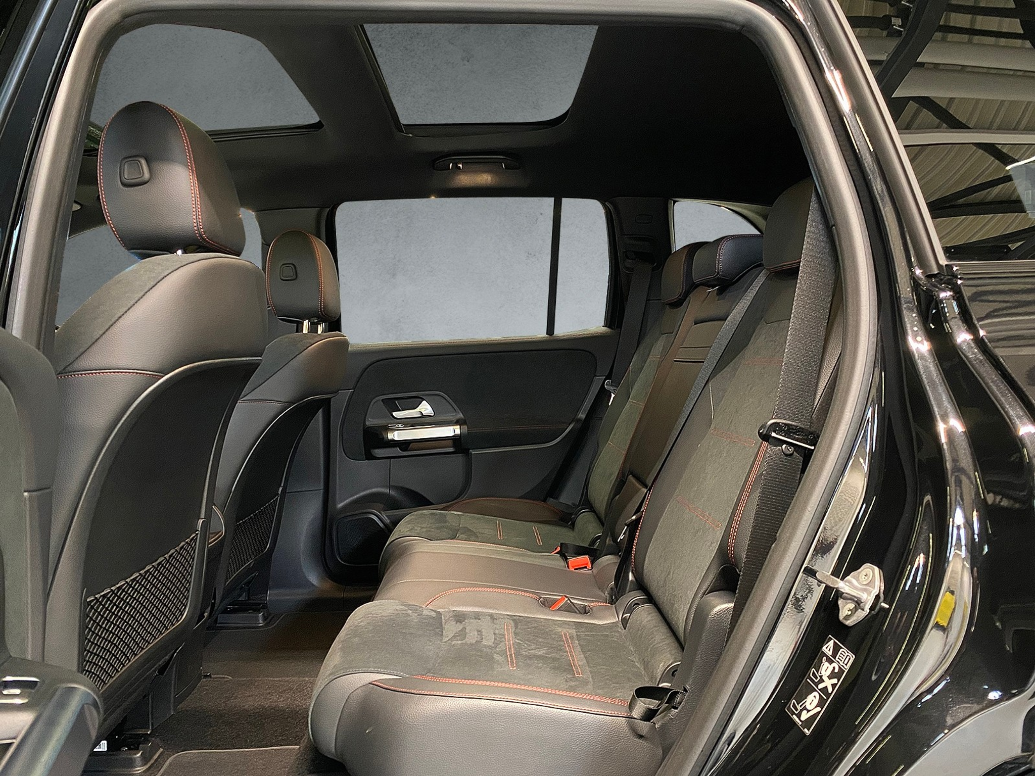 listing desktop thumbnail image 6