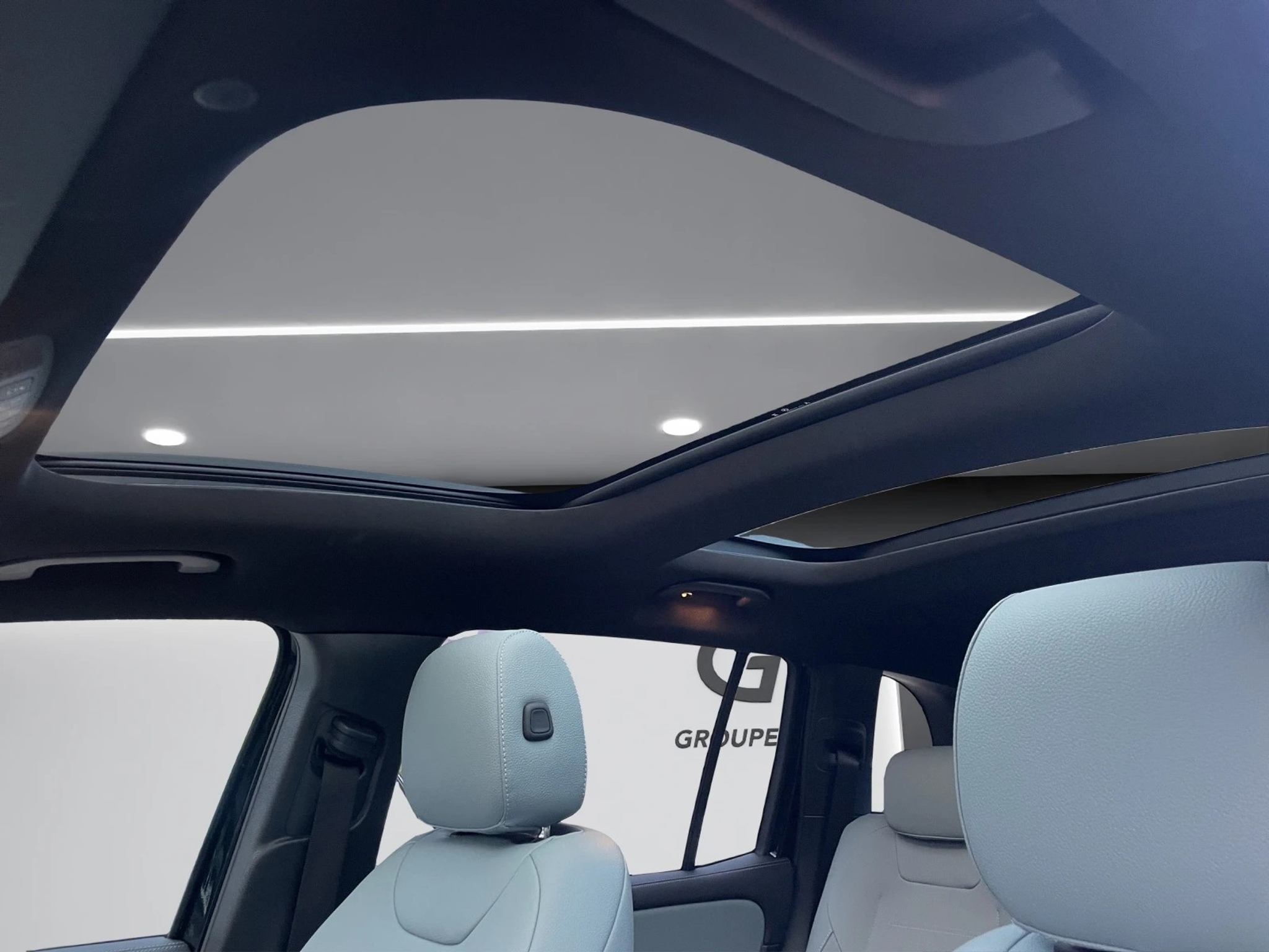 listing desktop thumbnail image 13