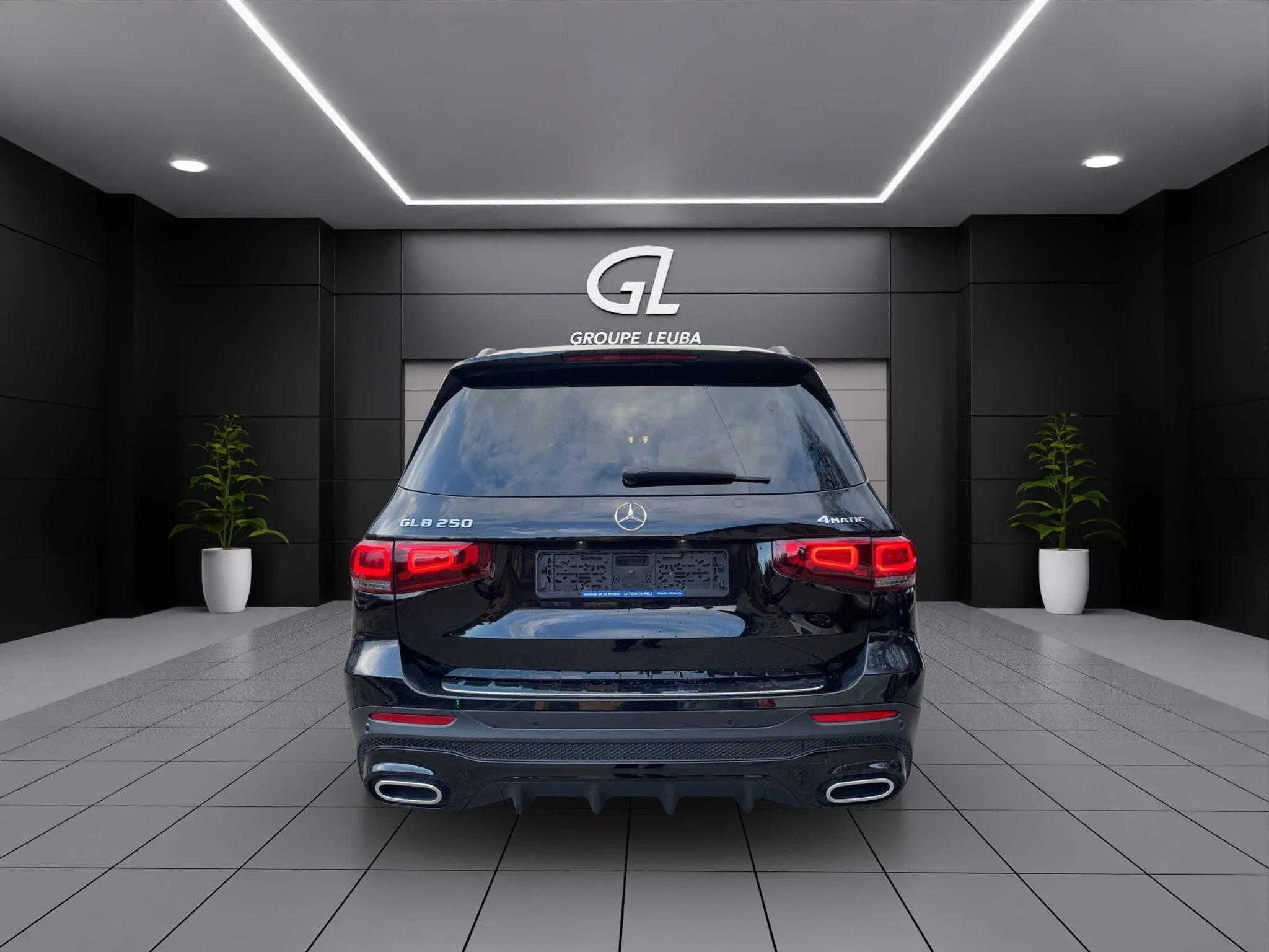 listing desktop thumbnail image 4