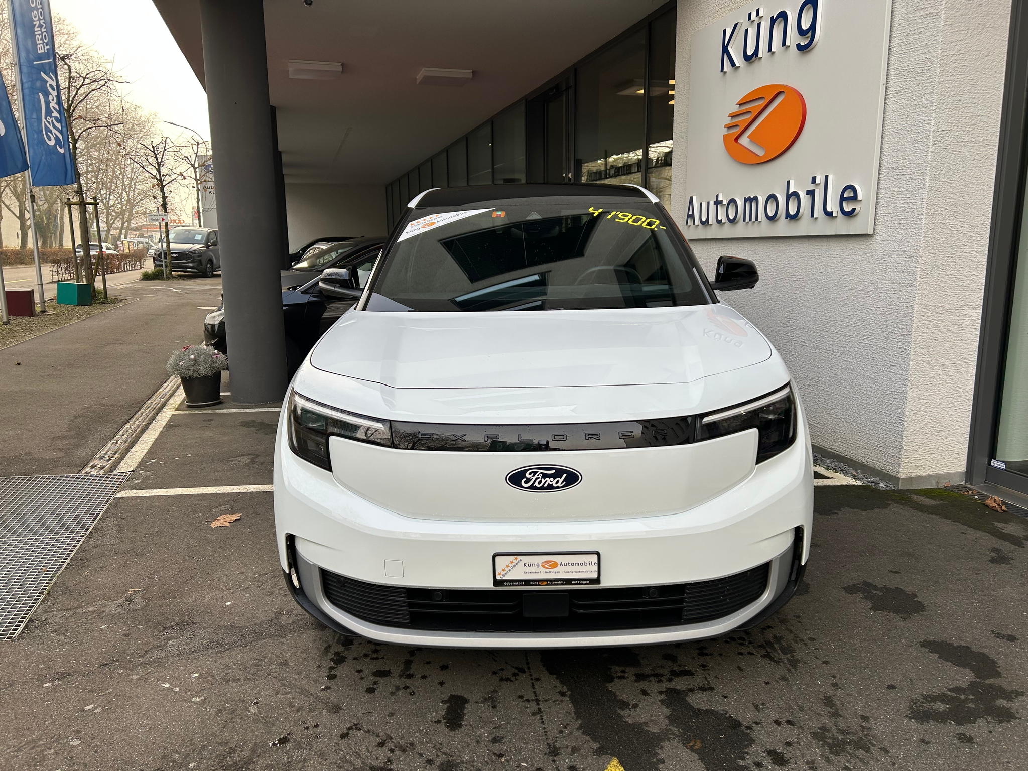 listing desktop thumbnail image 1