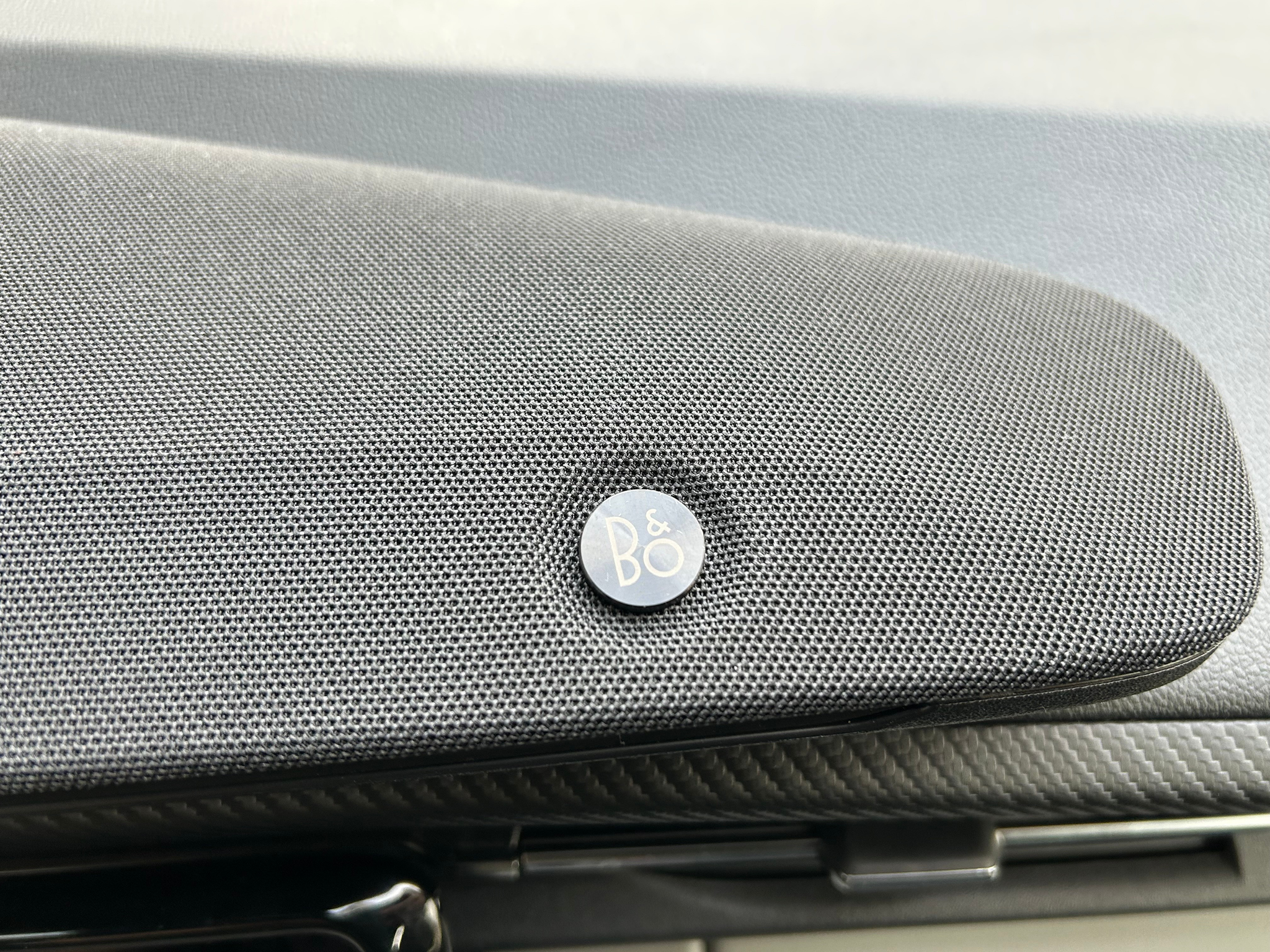 listing desktop thumbnail image 12