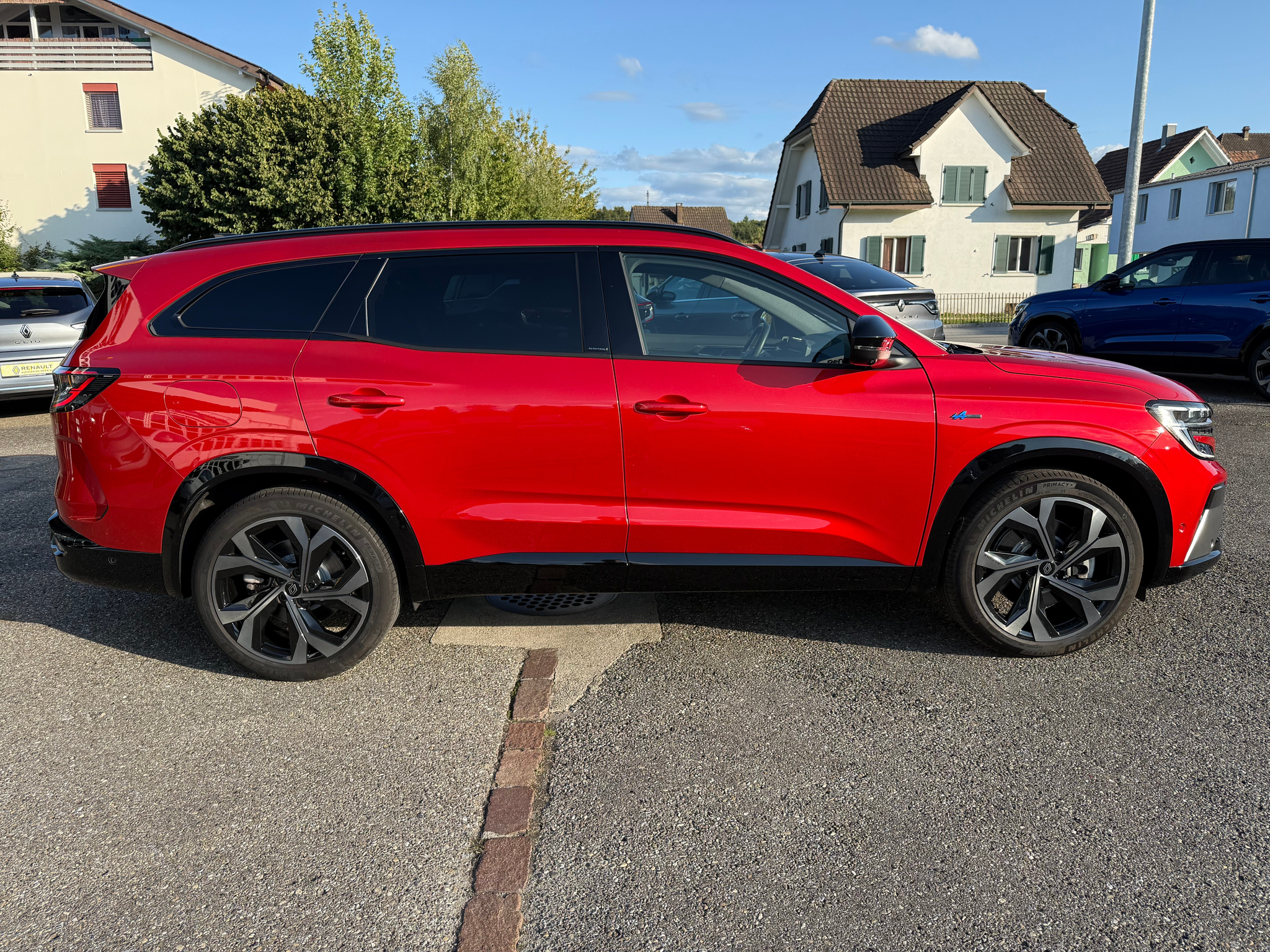 listing desktop thumbnail image 6